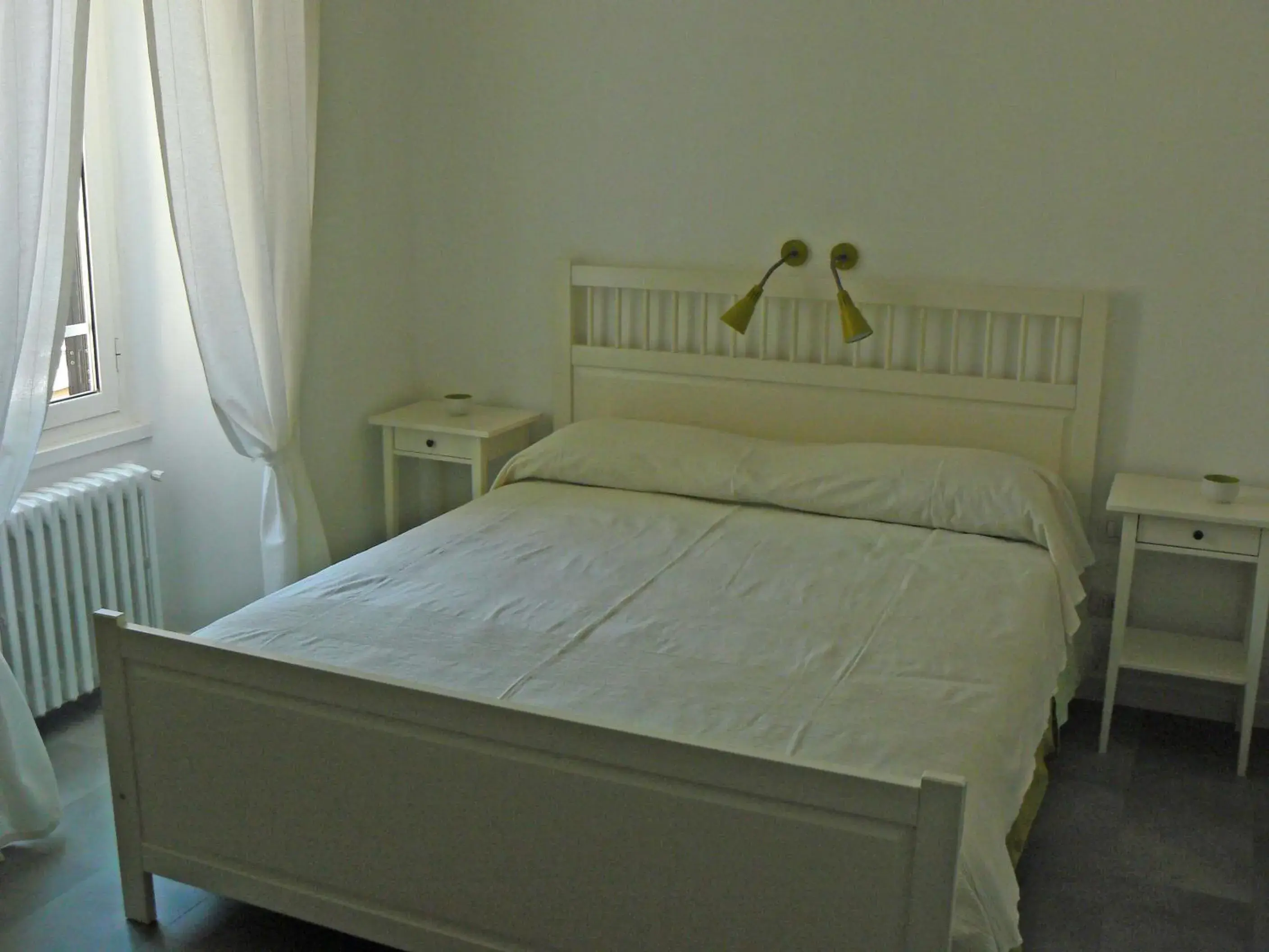 Double Room with Private Bathroom in B&b Il Sampietrino Dei Cavalleggeri Double Room with Private Bathroom in B&b Il Sampietrino Dei Cavalleggeri