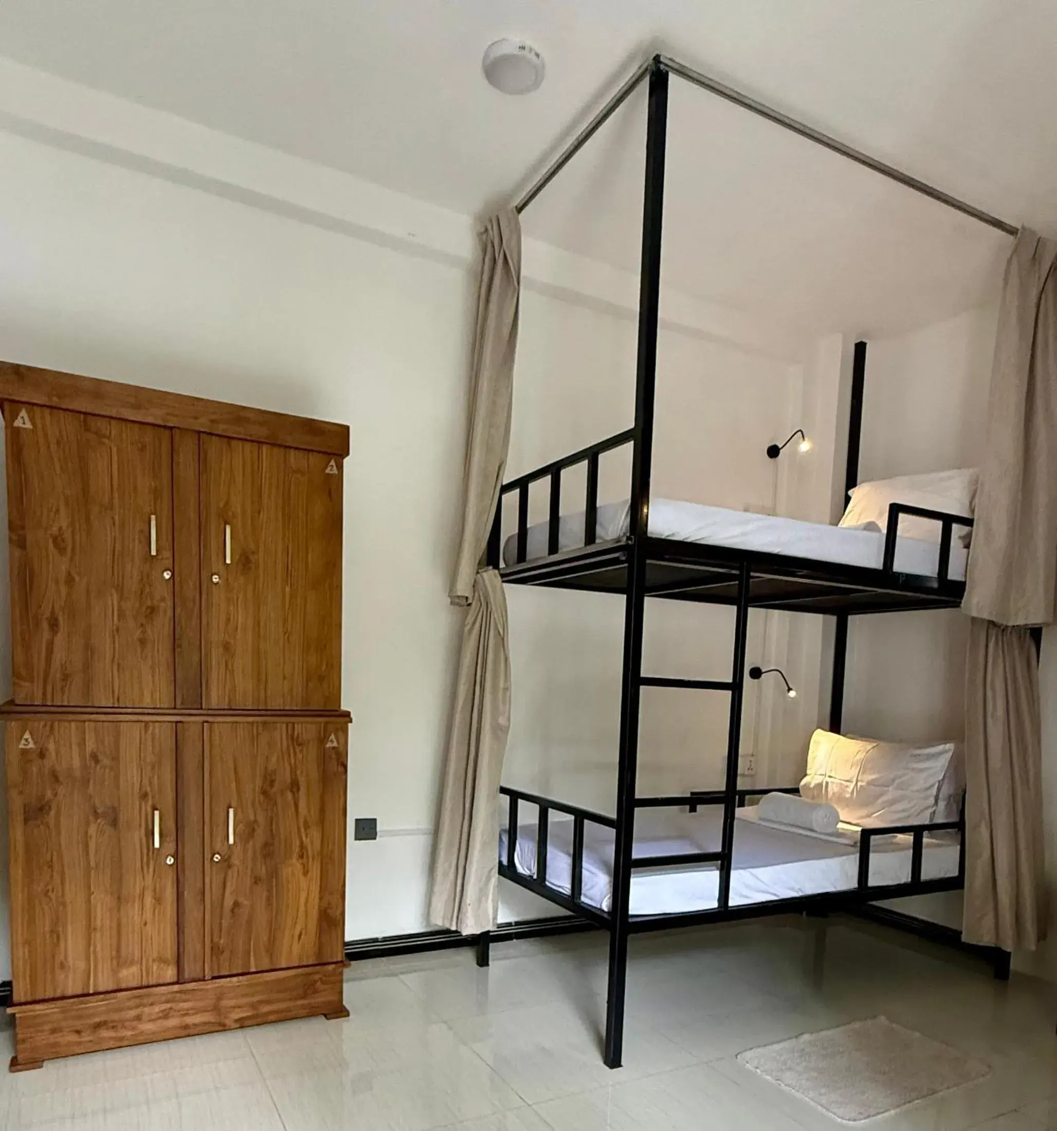 Bed in 4-Bed Mixed Dormitory Room in Eolie Weligama Bed in 4-Bed Mixed Dormitory Room in Eolie Weligama