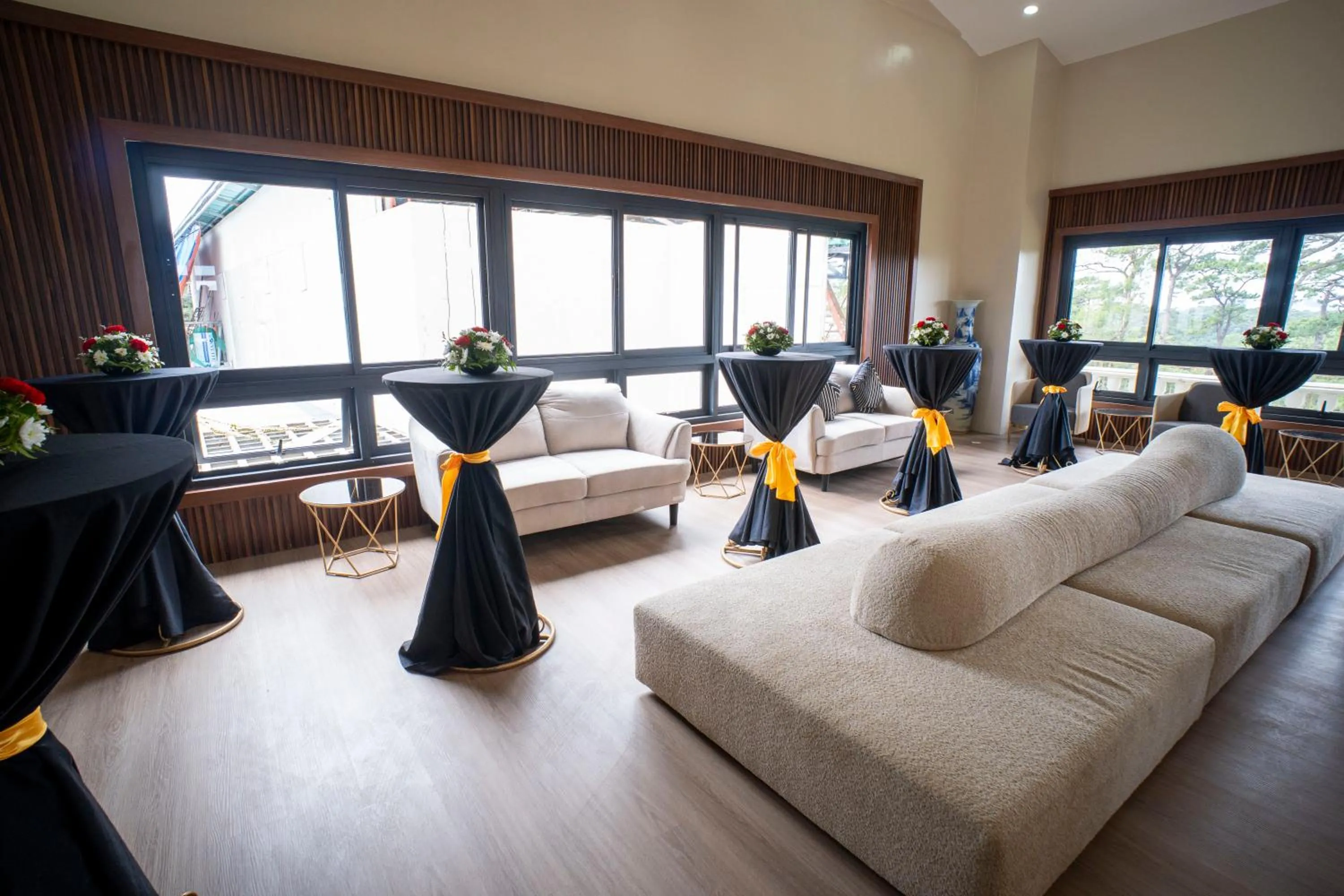 Seating area in Chateau de Maisons Suites