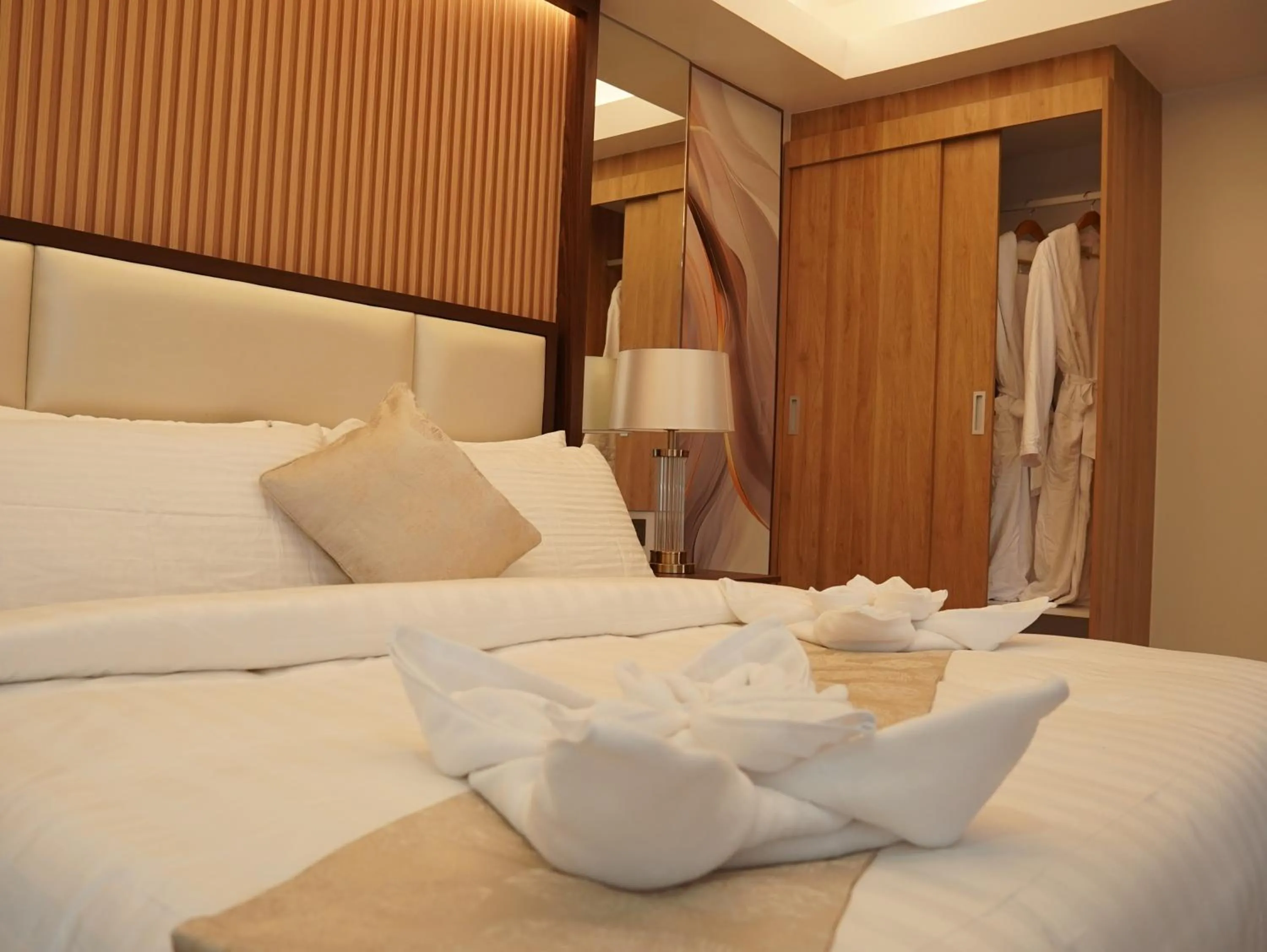 Bed in Chateau de Maisons Suites