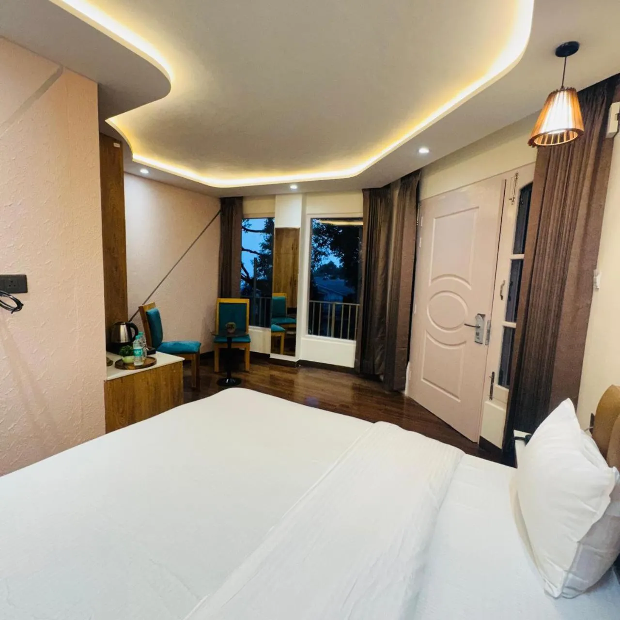 Jasmine Mountain View Retreat - Mall Road Dalhousie