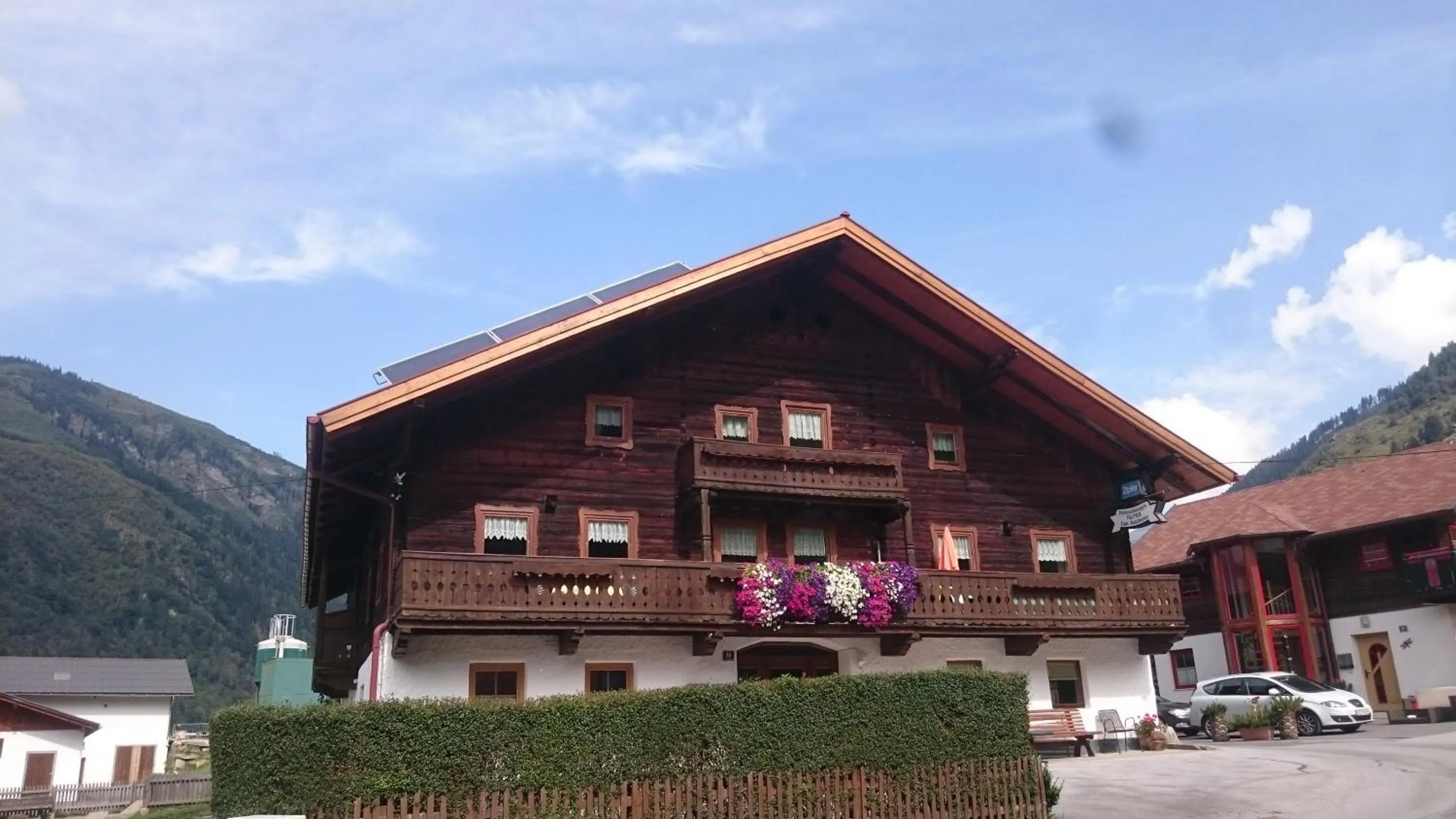 Facade/entrance in Palfner