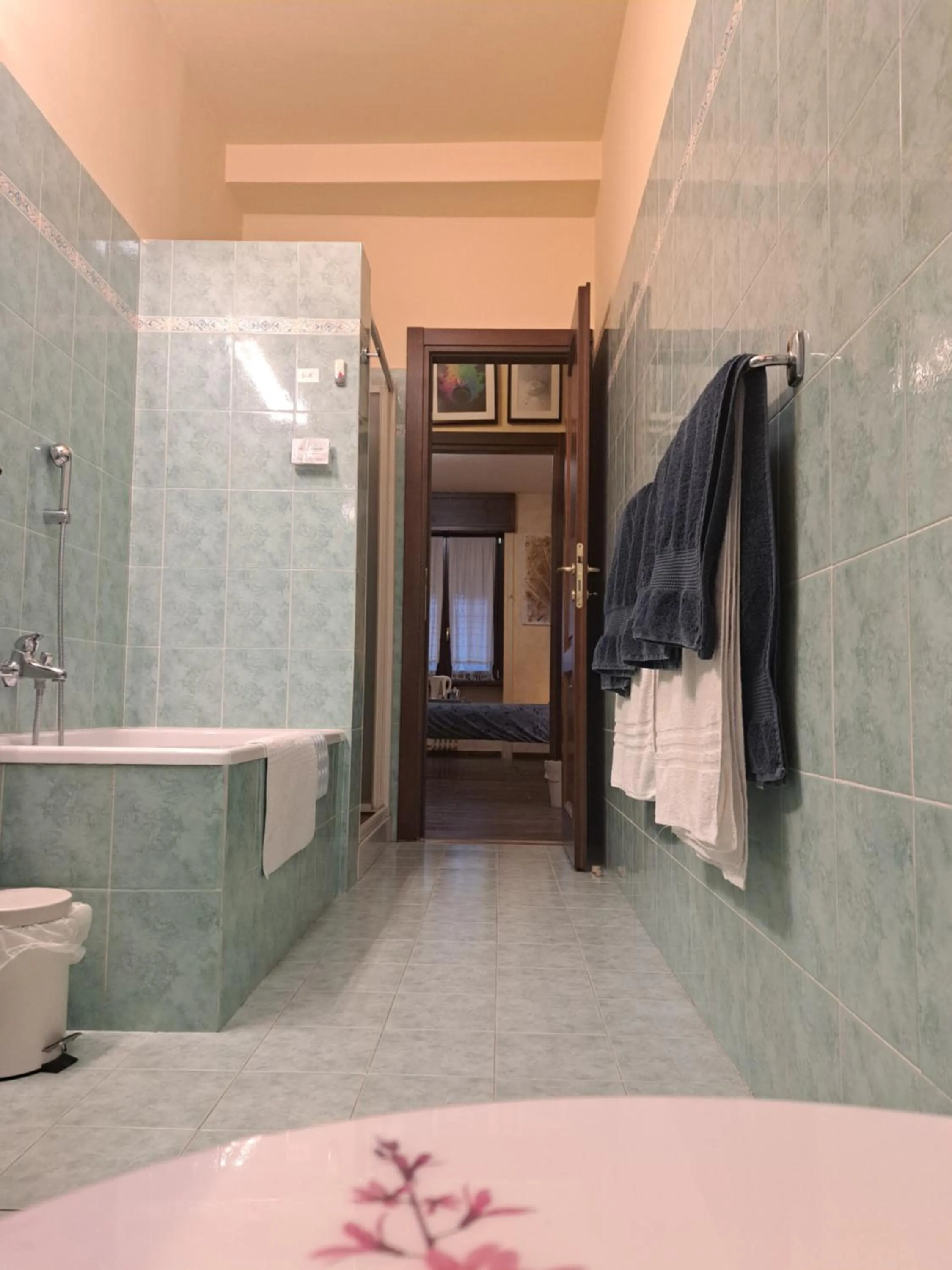 Shower in Bed & Breakfast A San Siro 75