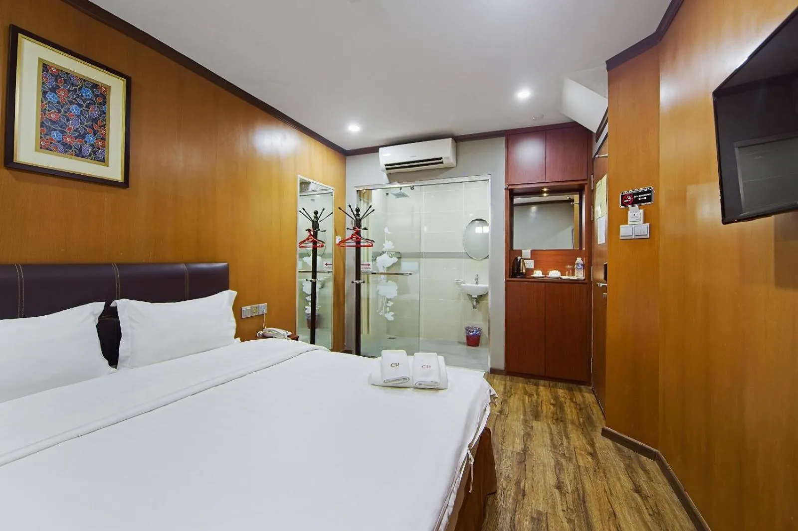 Bed in Chimera Hotel