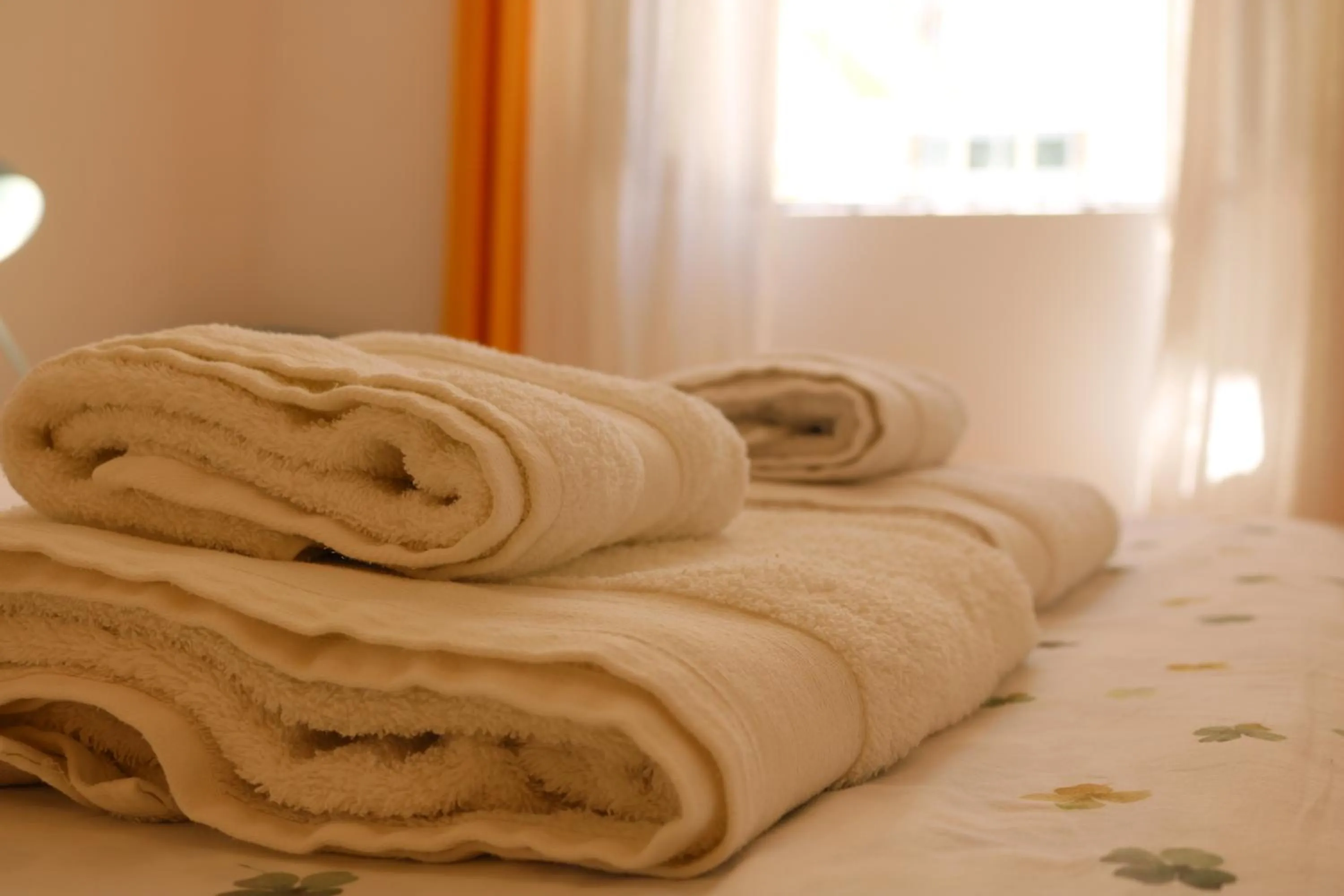 Spring, Bed in Casa Malpique