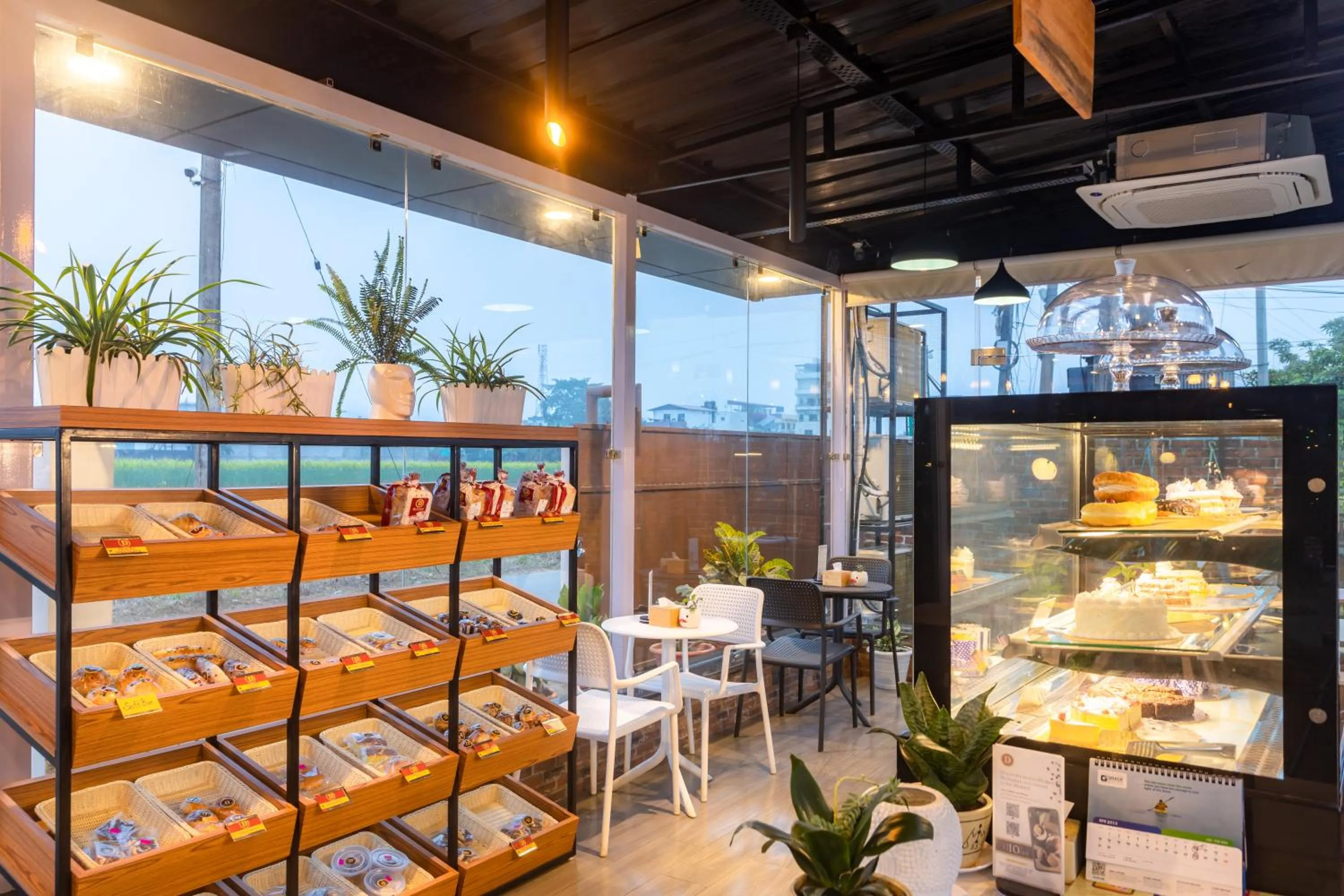 Restaurant/places to eat in Dreamland Gold Resort & Hotel