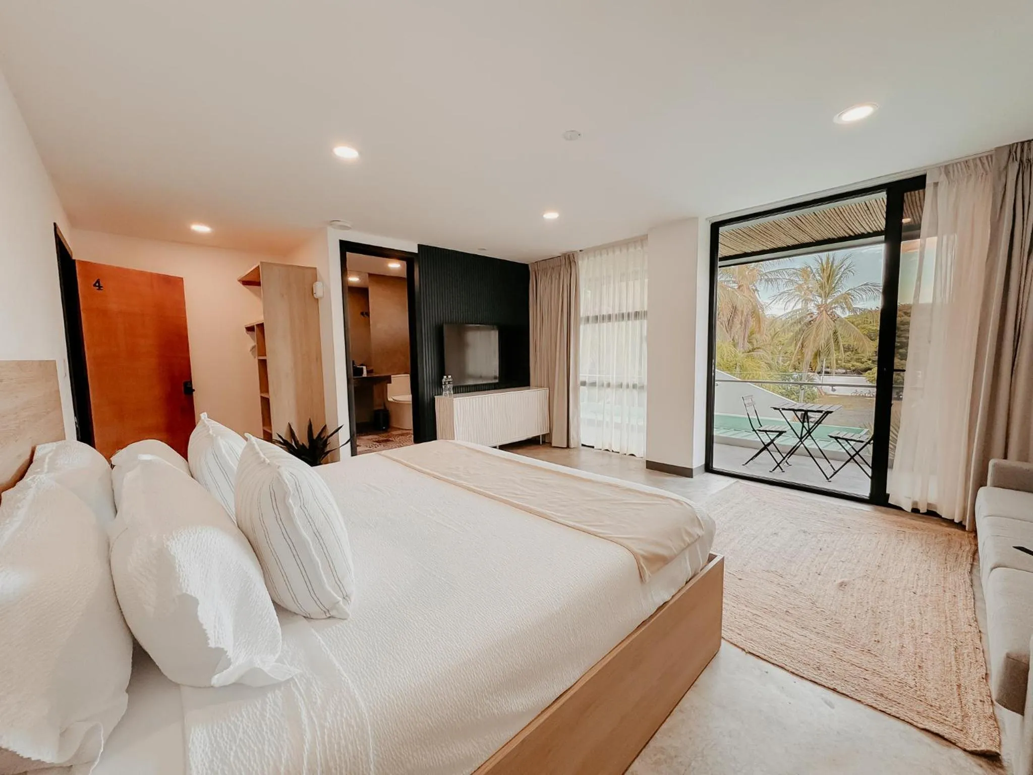 Garden view, Bed in Cardedeu Residence Cangrejera