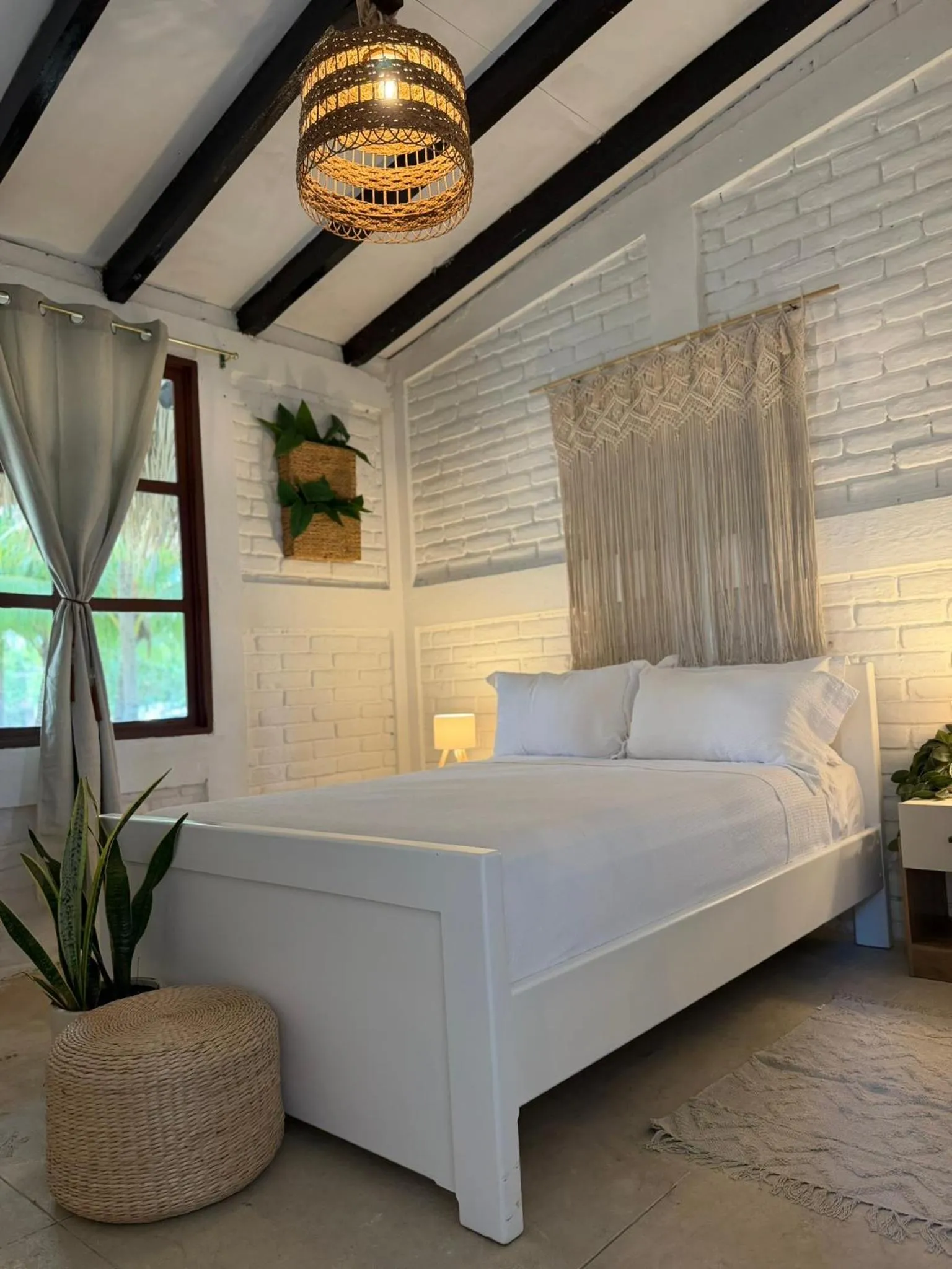 Bedroom, Bed in Cardedeu Residence Cangrejera