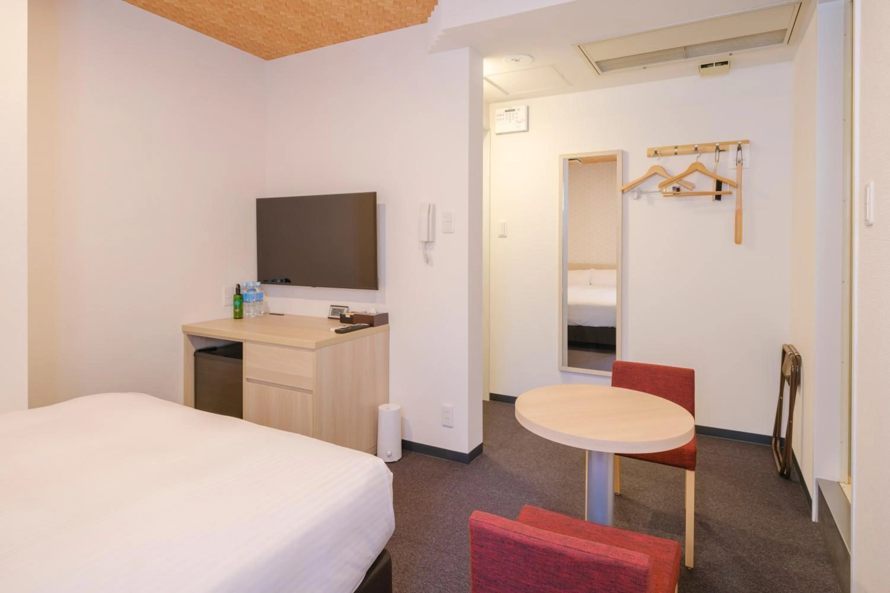 Photo of the whole room, Bed in Tosei Hotel Cocone Chiba Chuo
