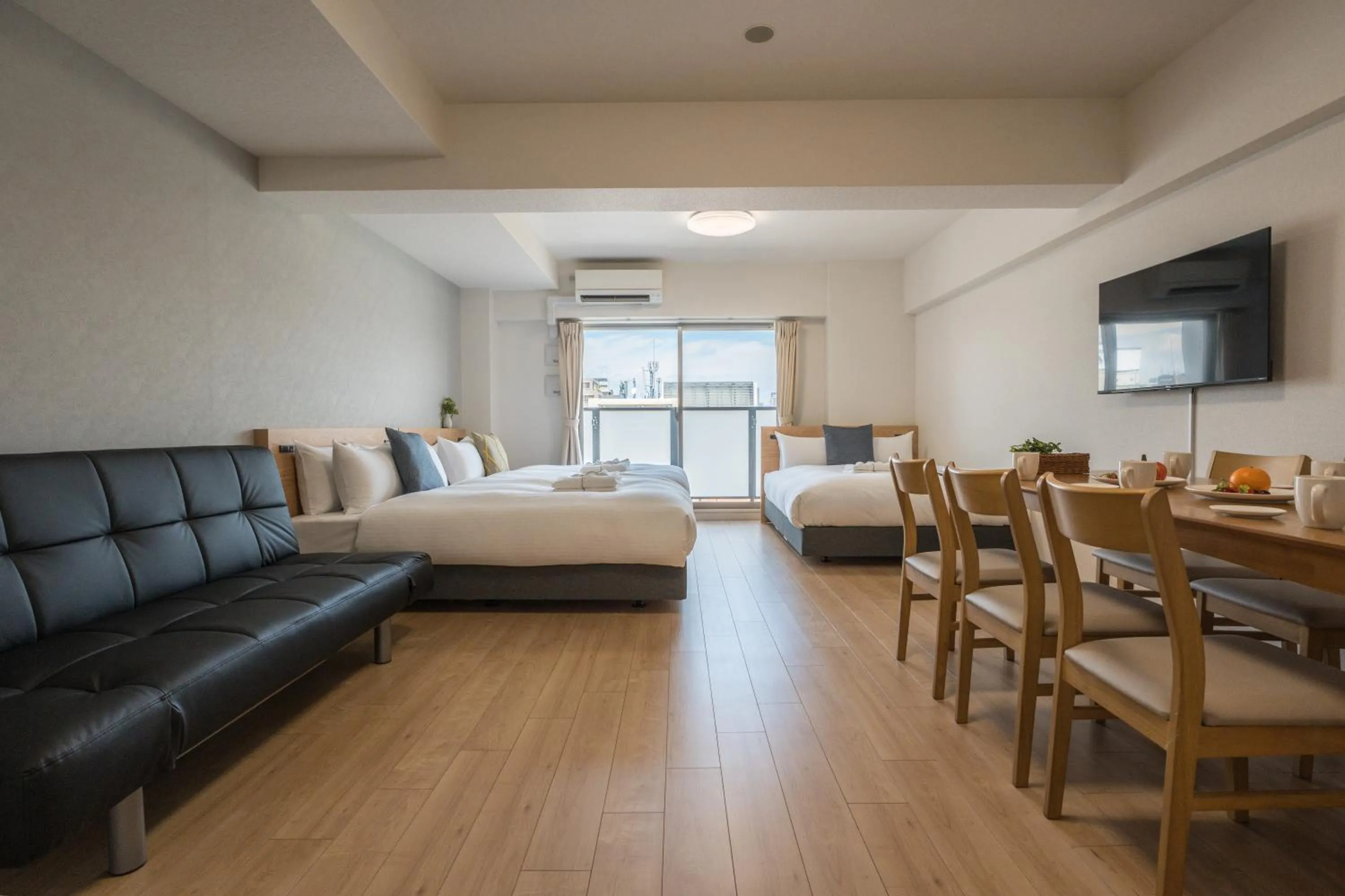 ESLEAD HOTEL Namba Kuromon