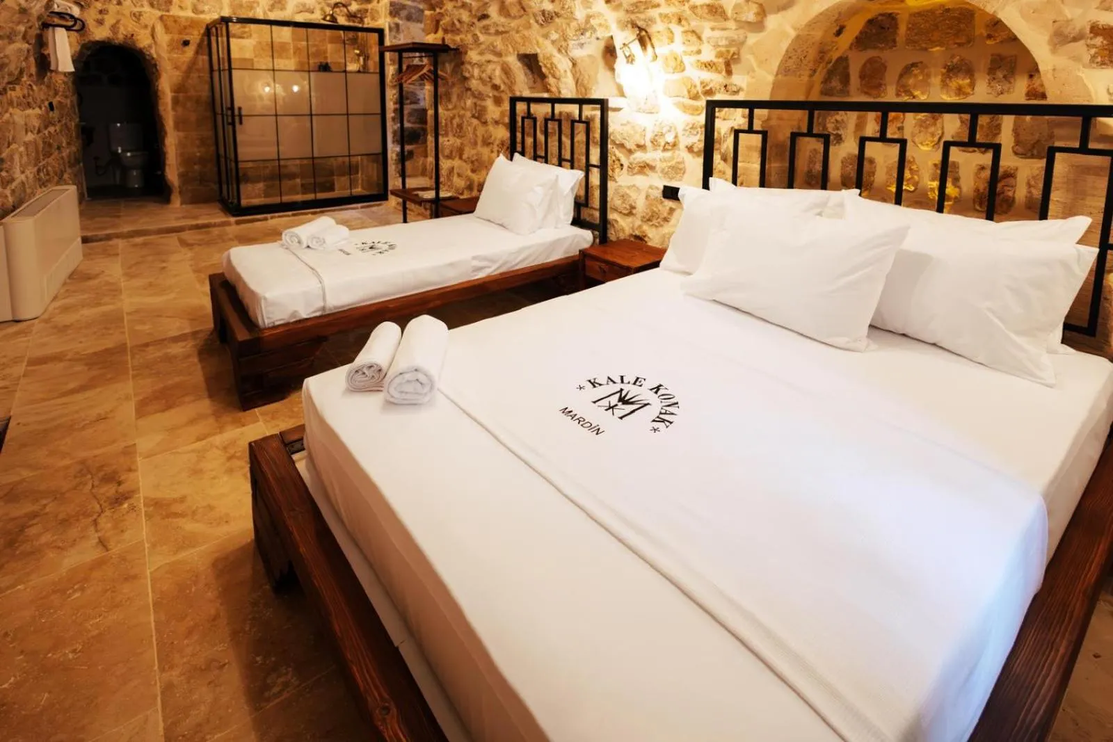 Photo of the whole room, Bed in Kale Konak Hotel