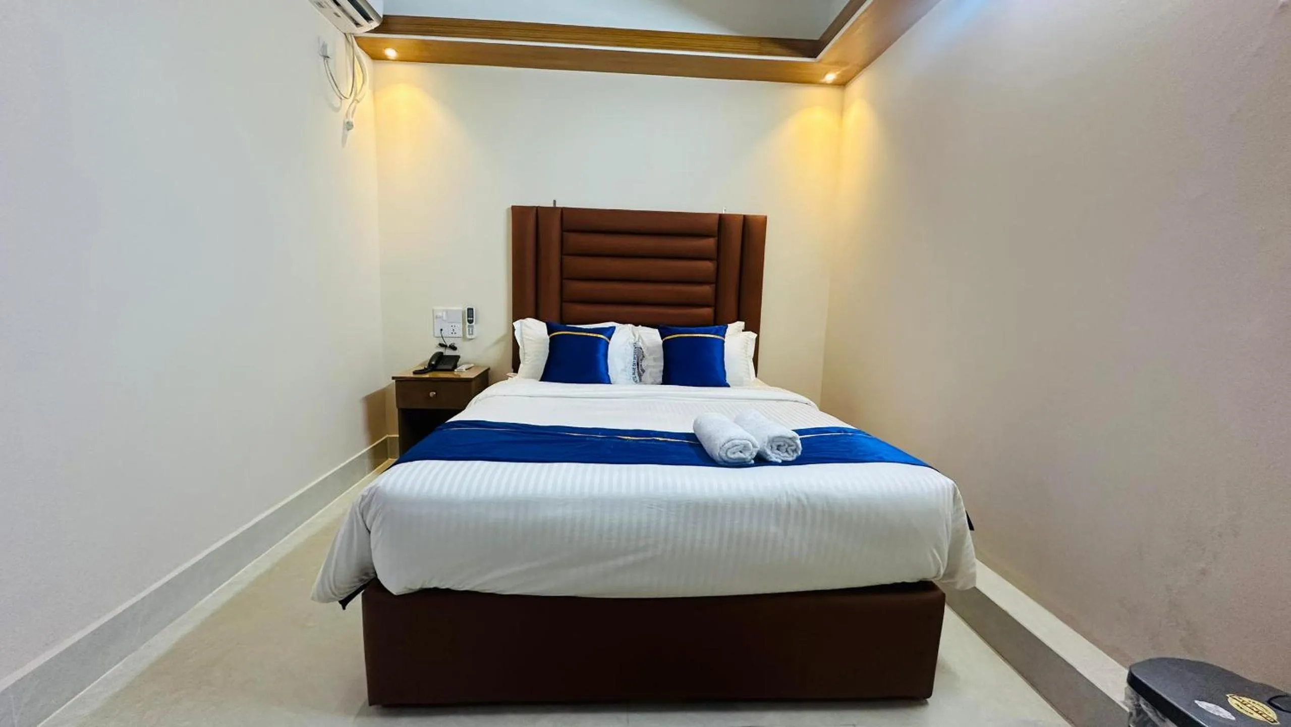 Deluxe Double Room - single occupancy in Hotel Blue Sky Mirpur