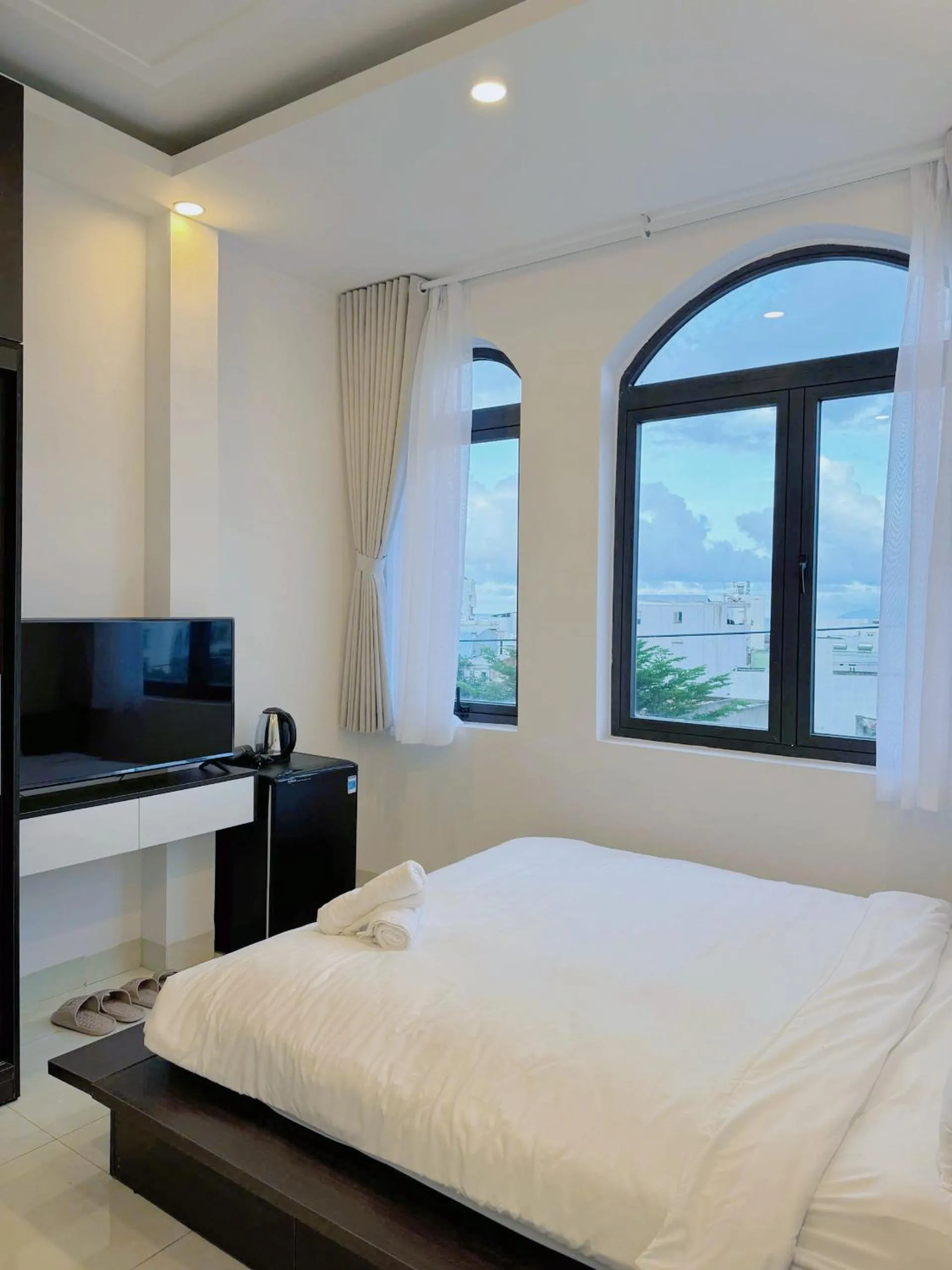 Ania Beachside Hotel Da Nang