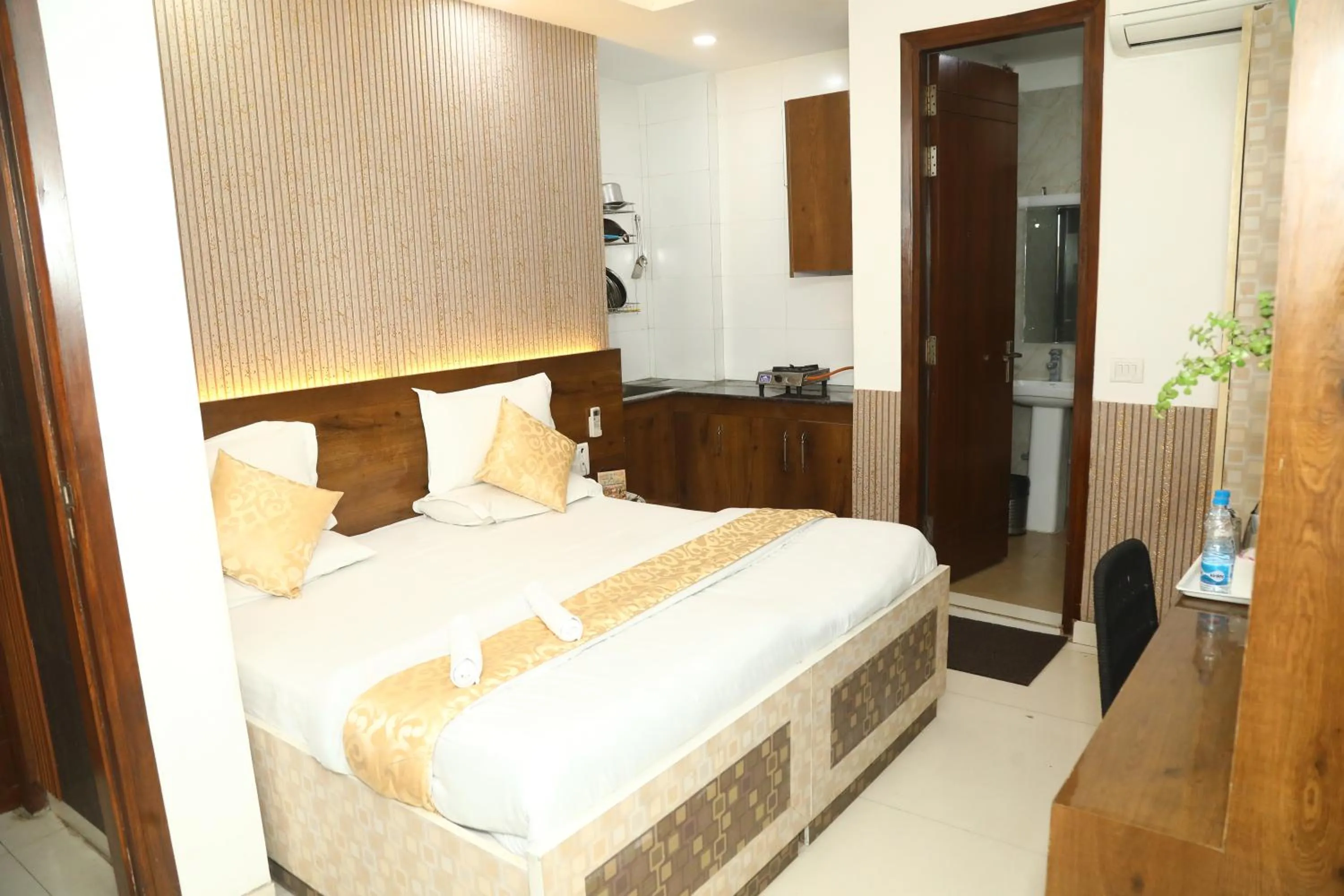 Bedroom, Bed in Flourish Stay Saket near Max Hospital