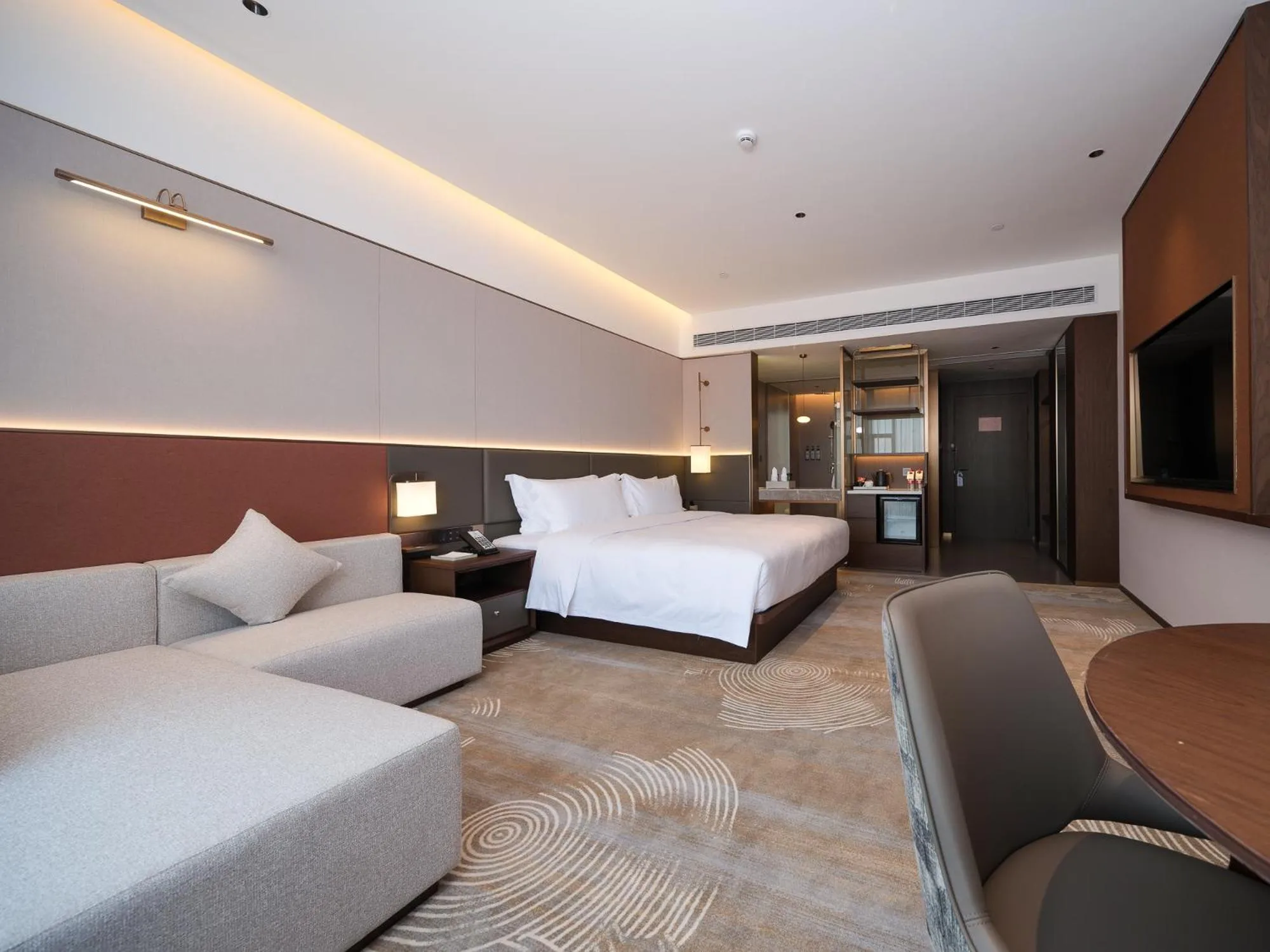 Bedroom, Bed in SINOKAI International Hotel