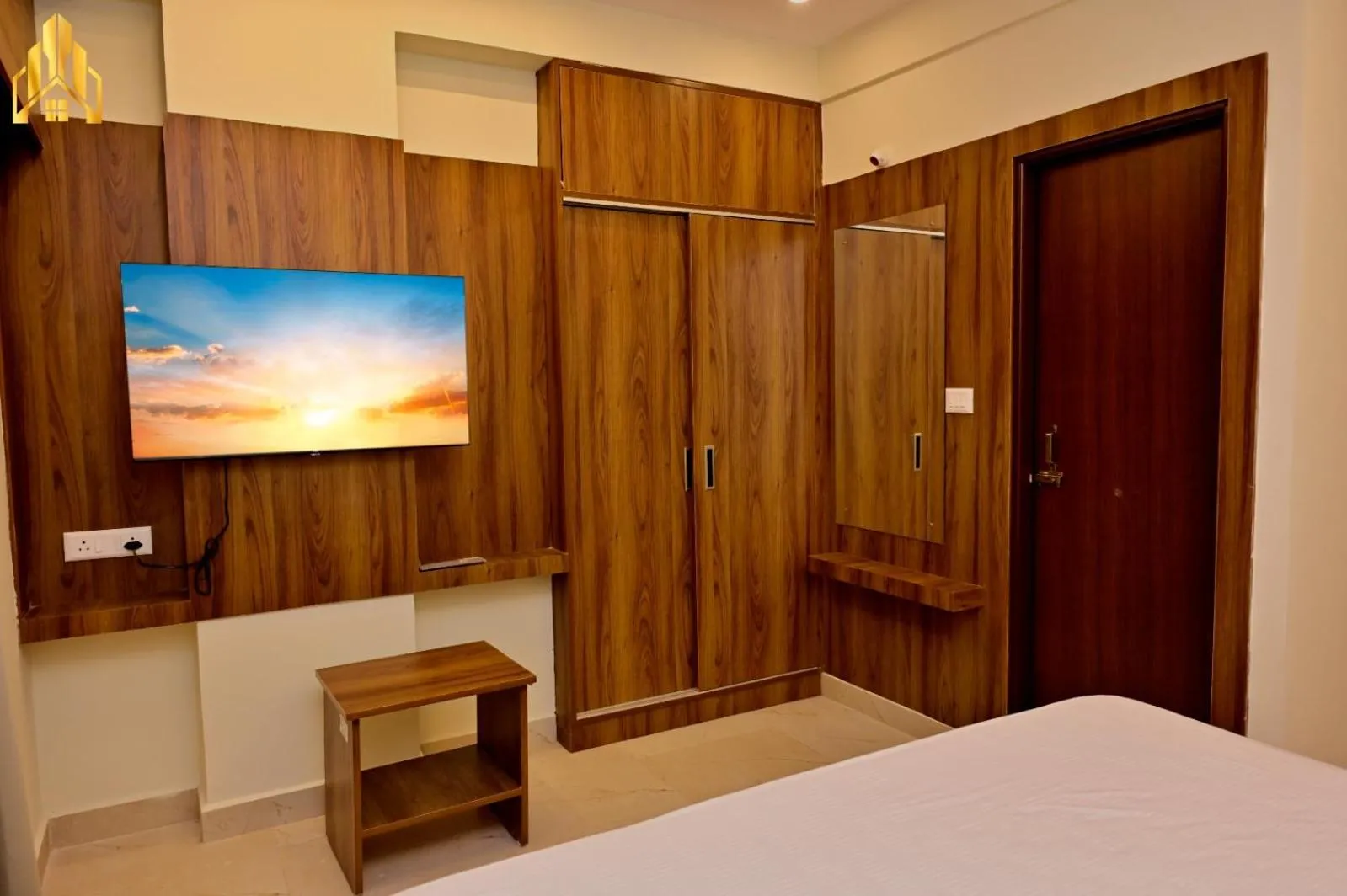 Hotel Noble Nook, 100 Ft Road, Indiranagar