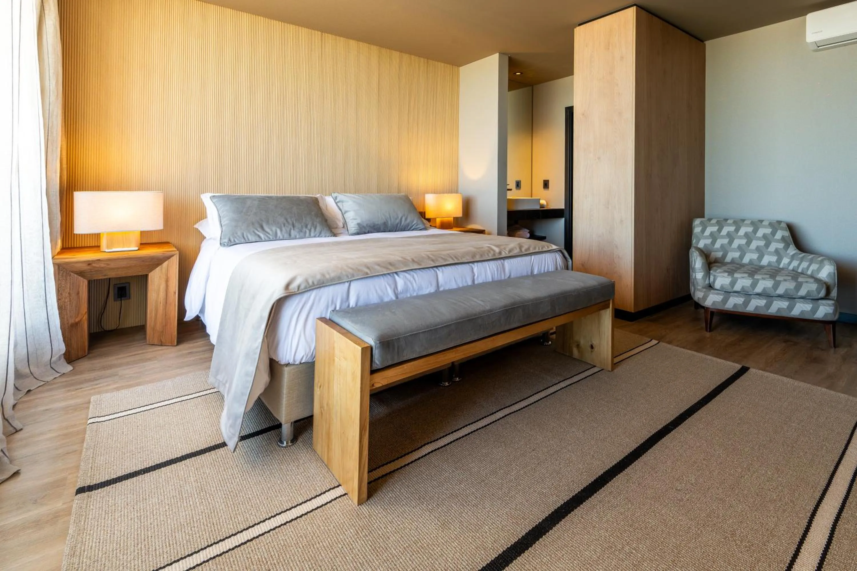 Bravo Hotel