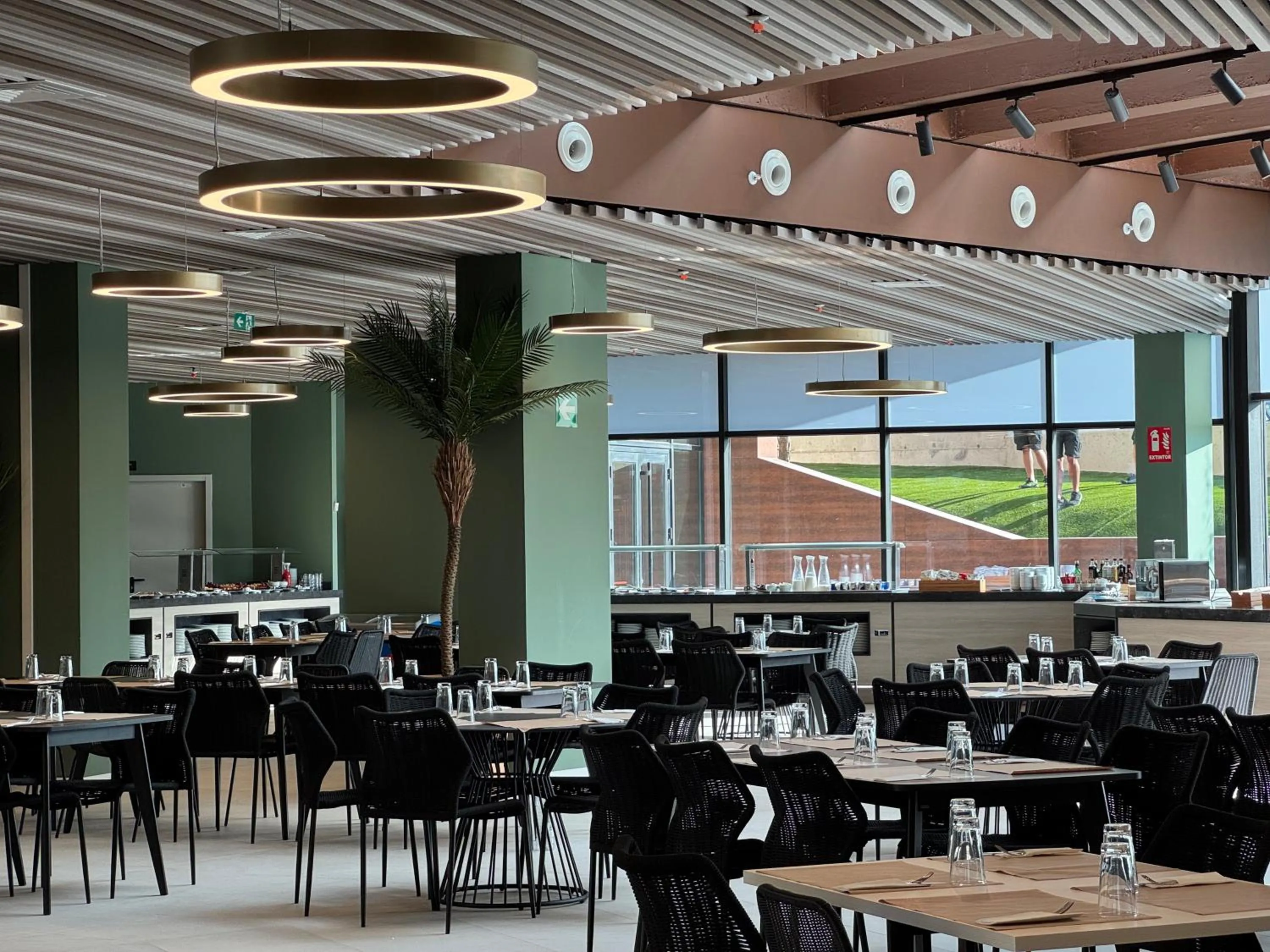 Restaurant/places to eat in Hotel BCL Podium La Nucia