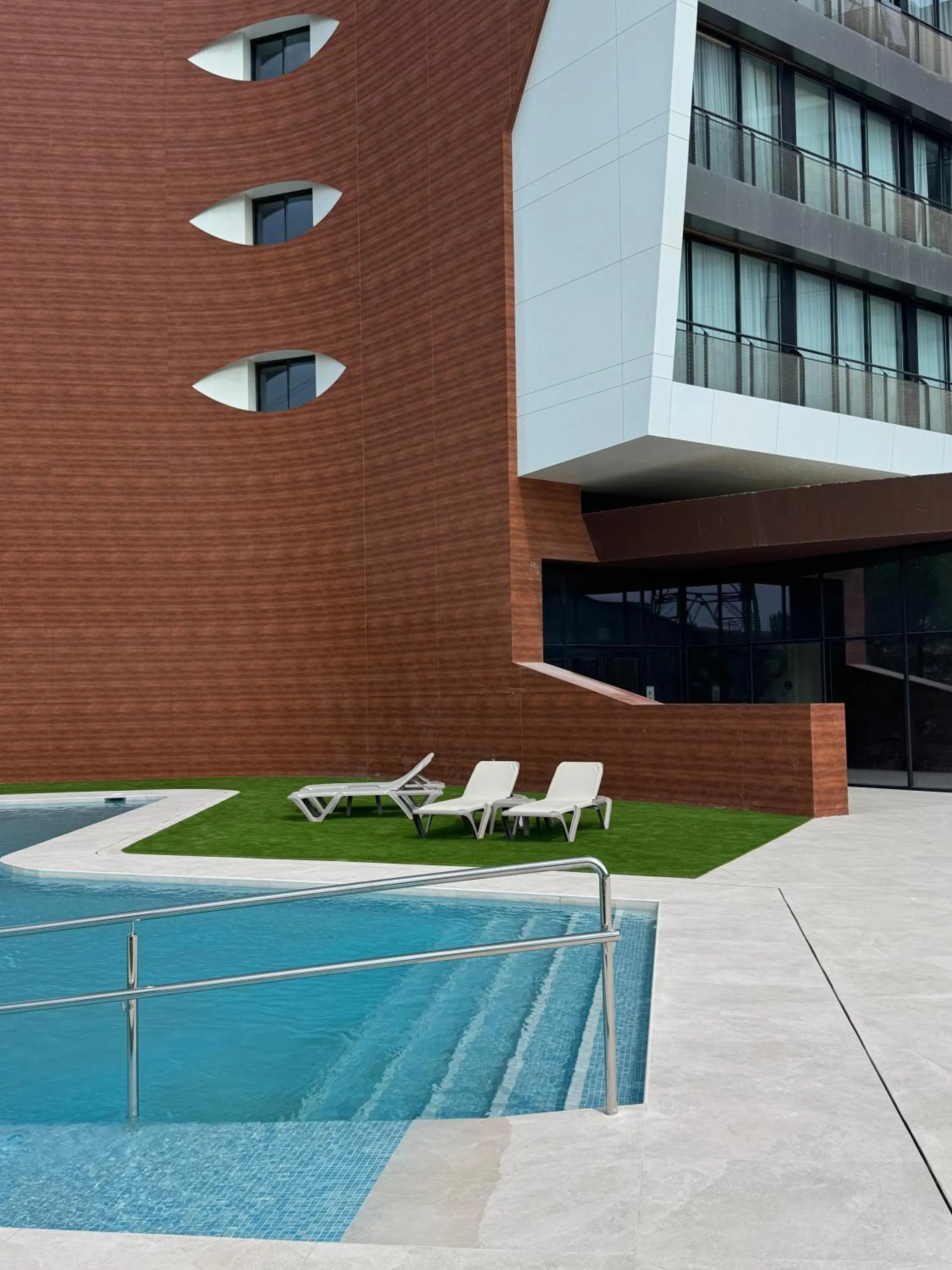 Swimming pool in Hotel BCL Podium La Nucia