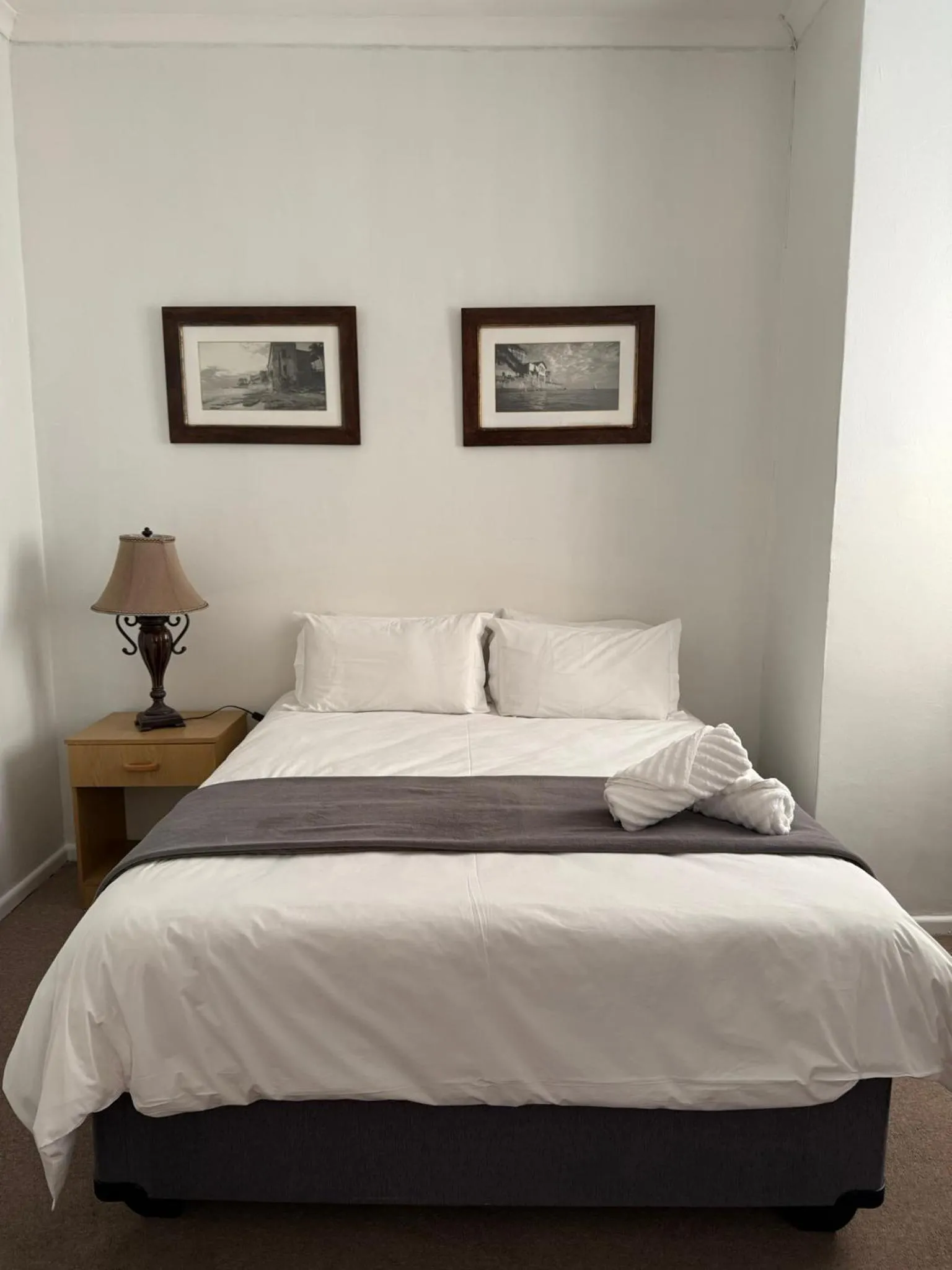 Budget Double Room in The Royal Lodge