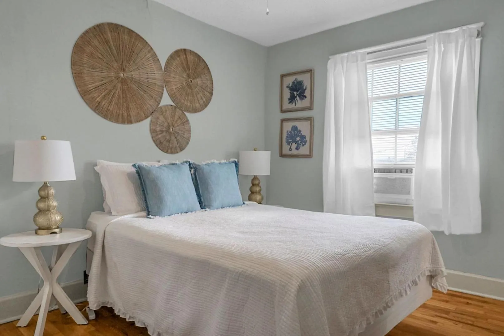 Bed in Carolina Beach Inn