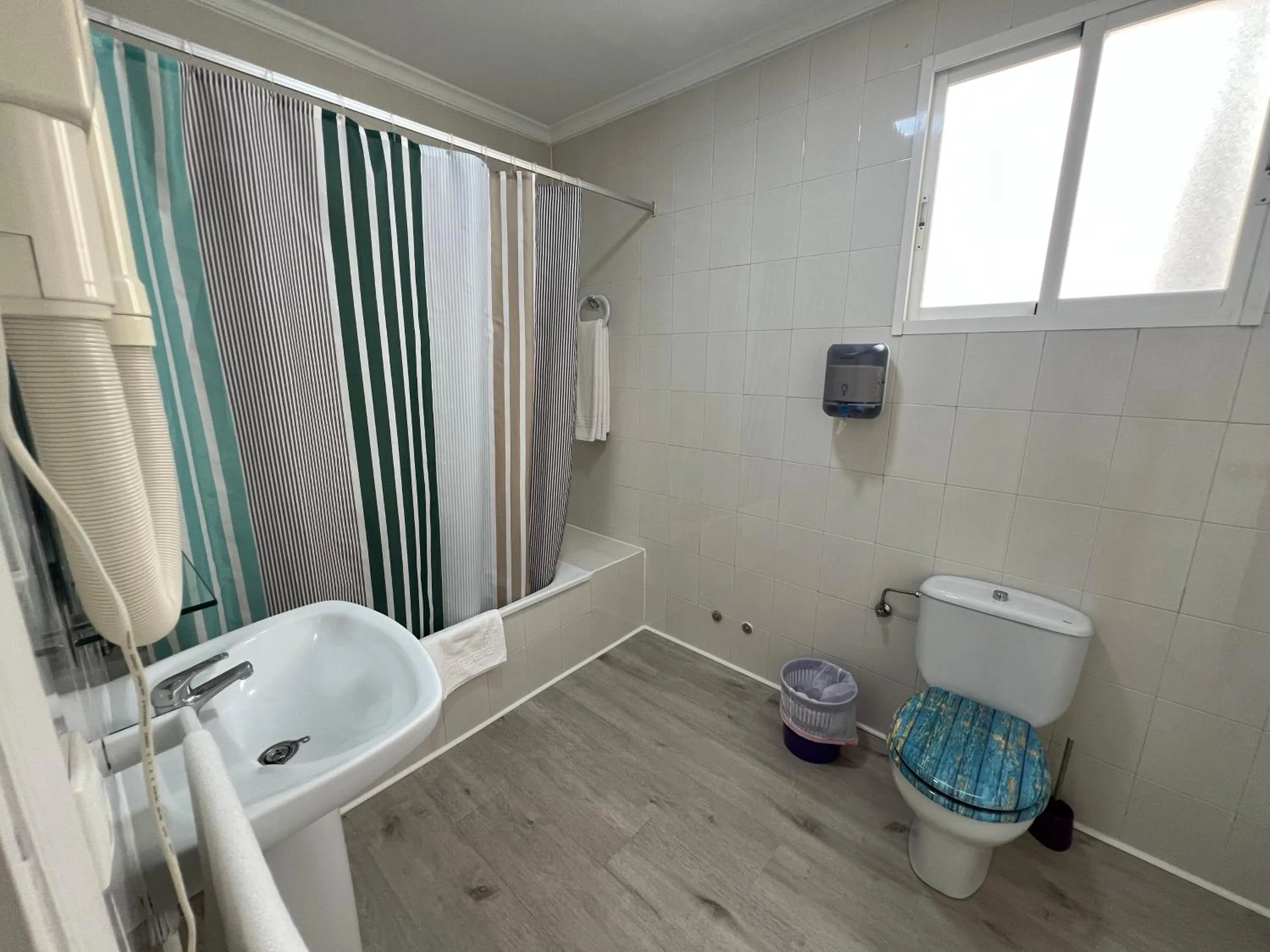 Toilet in Hotel Dila