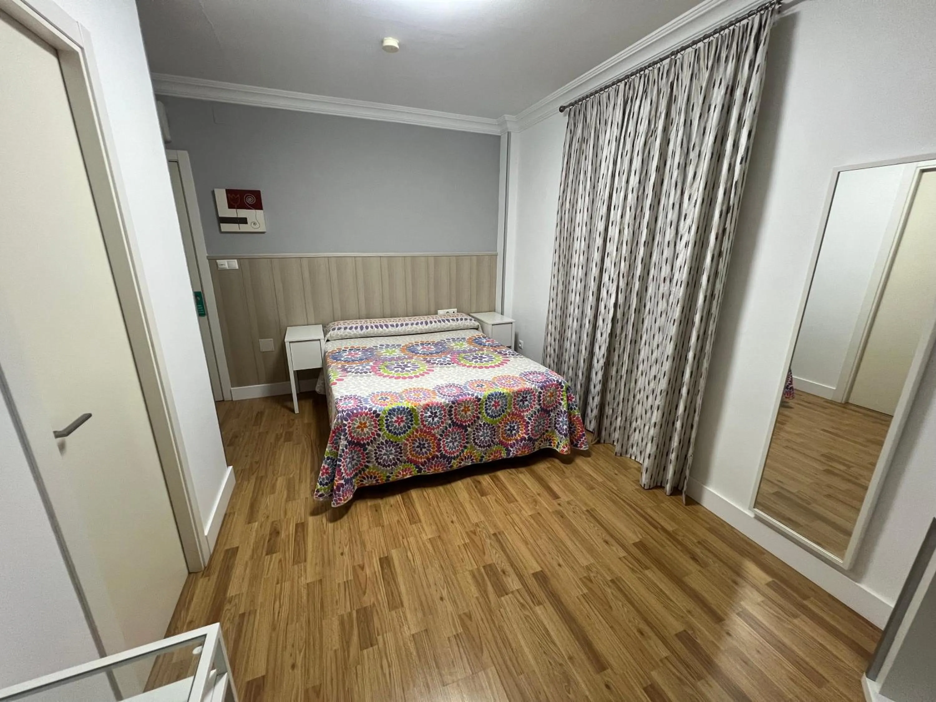 Bedroom, Bed in Hotel Dila