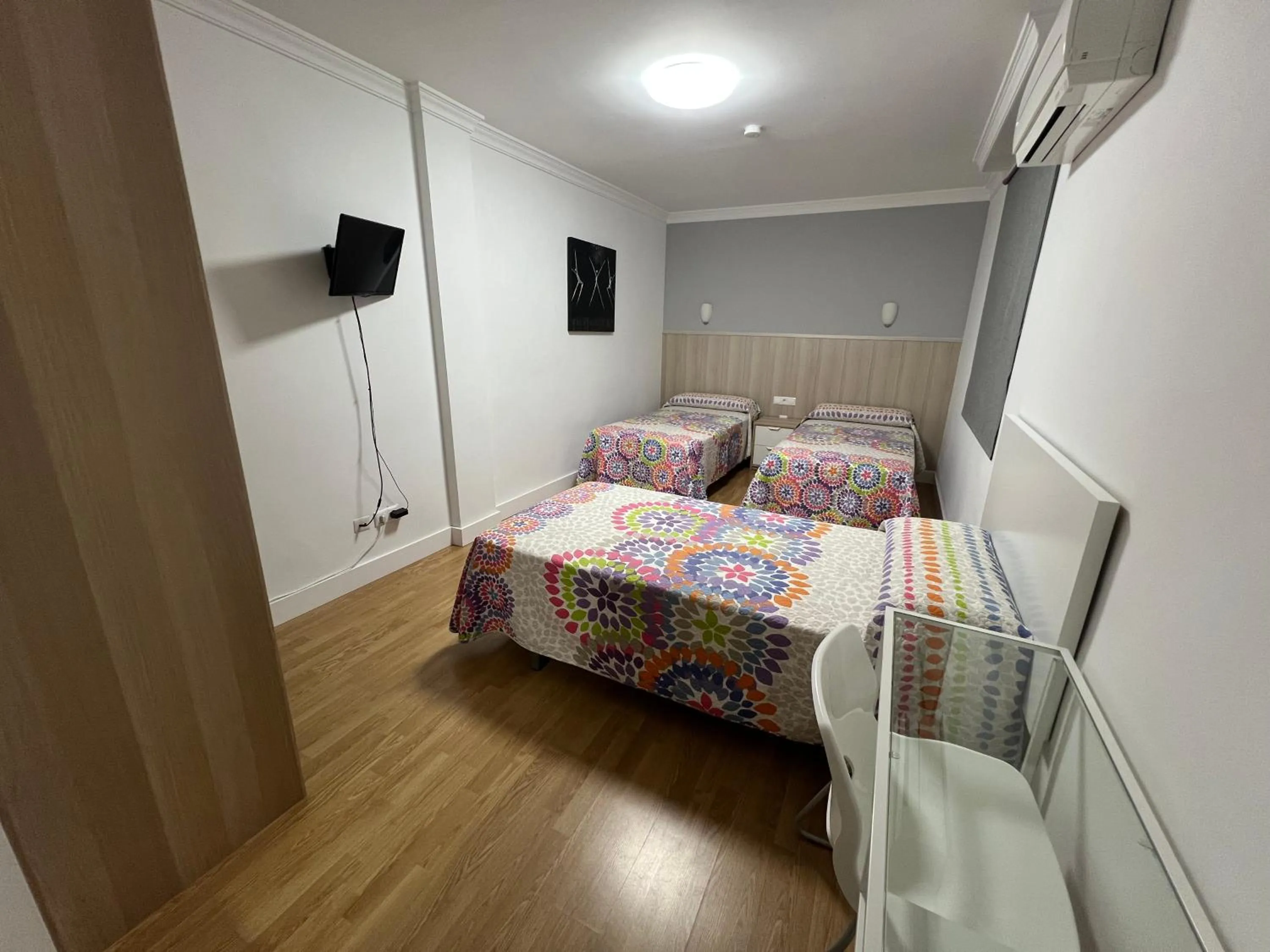 Bedroom, Bed in Hotel Dila