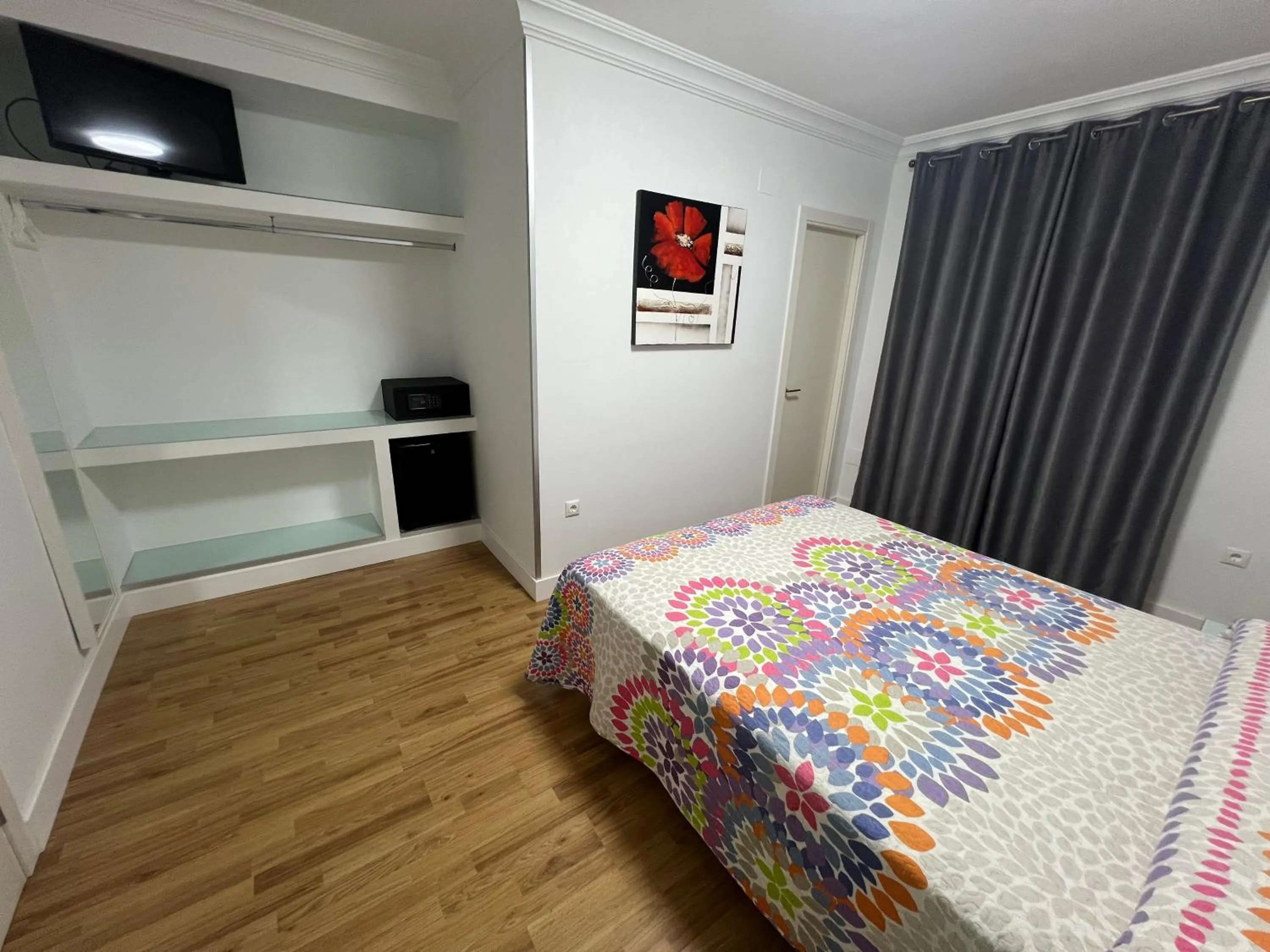 Bedroom, Bed in Hotel Dila