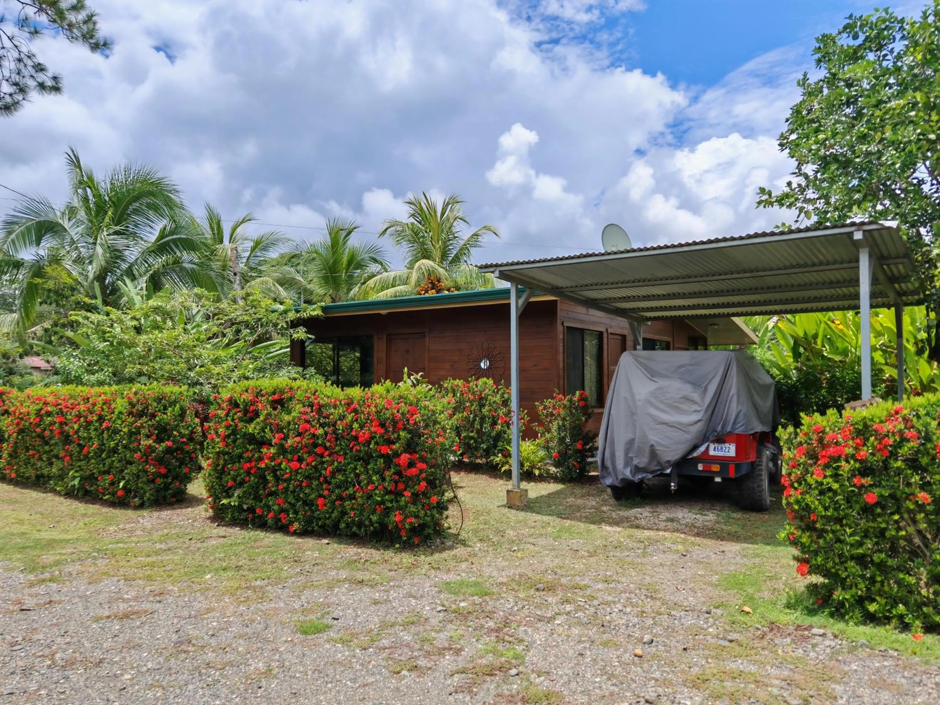 Two-Bedroom Deluxe Apartment with Garden View in La Cuna Inn