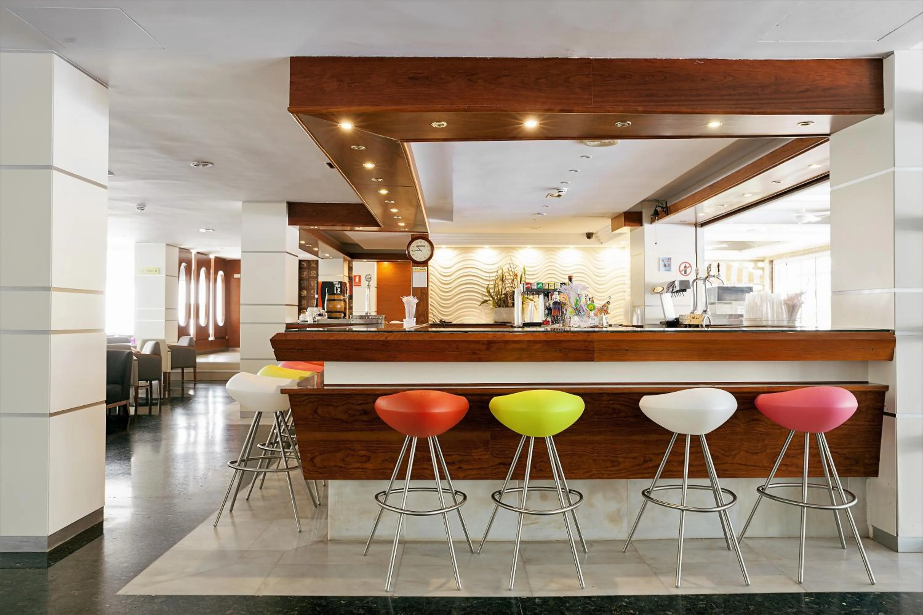 Lounge or bar in Hotel Mariant