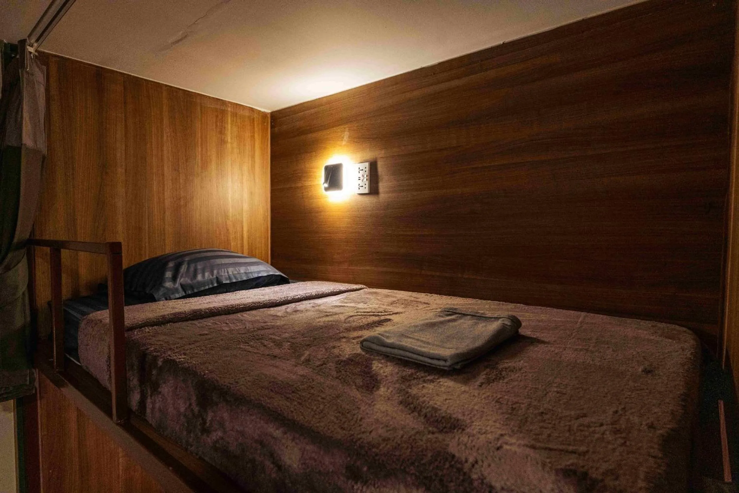 Bed in hotel Rue de Saim