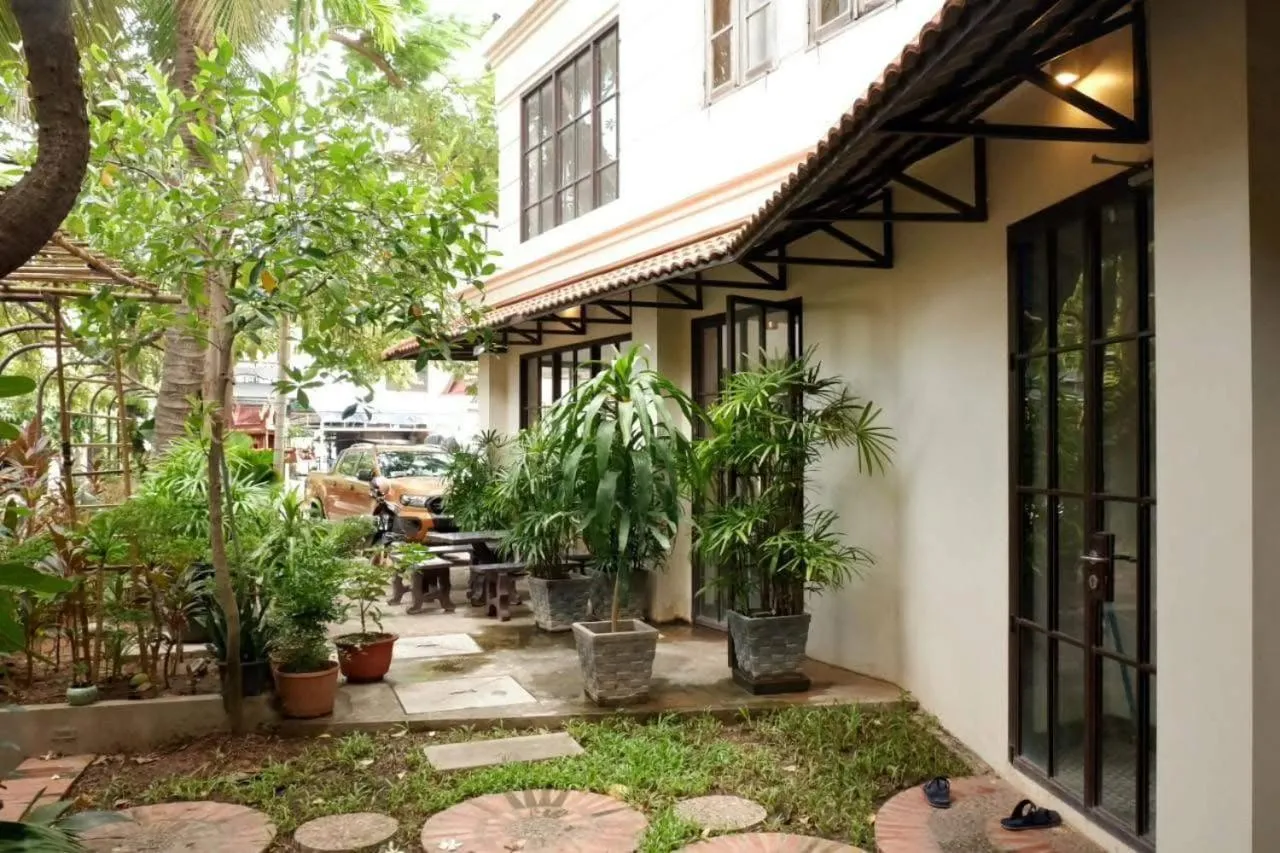 Day Sunrise Boutique Hotel