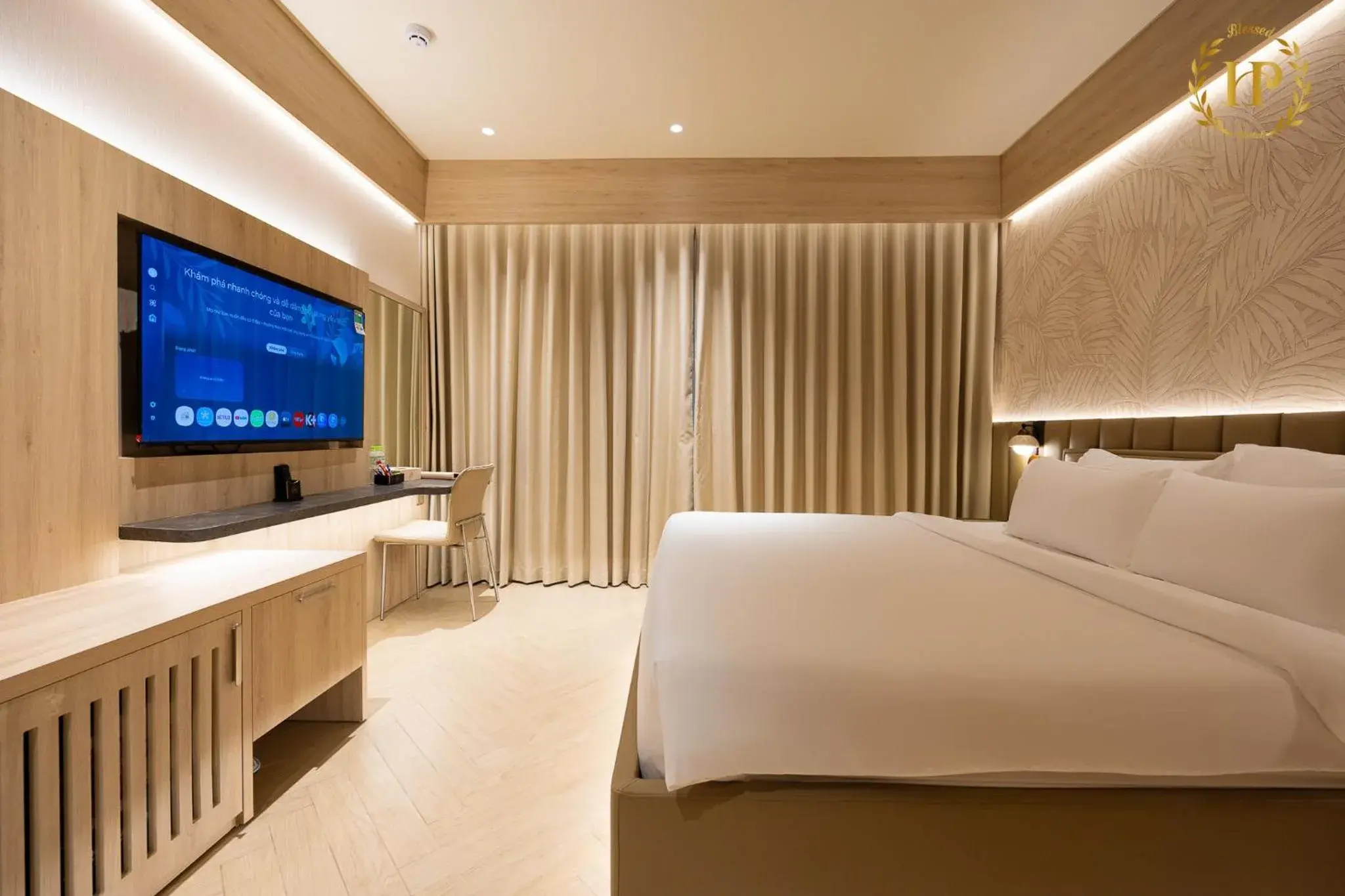 Deluxe Double Room in Blessed Hotel Phu Quoc Deluxe Double Room in Blessed Hotel Phu Quoc
