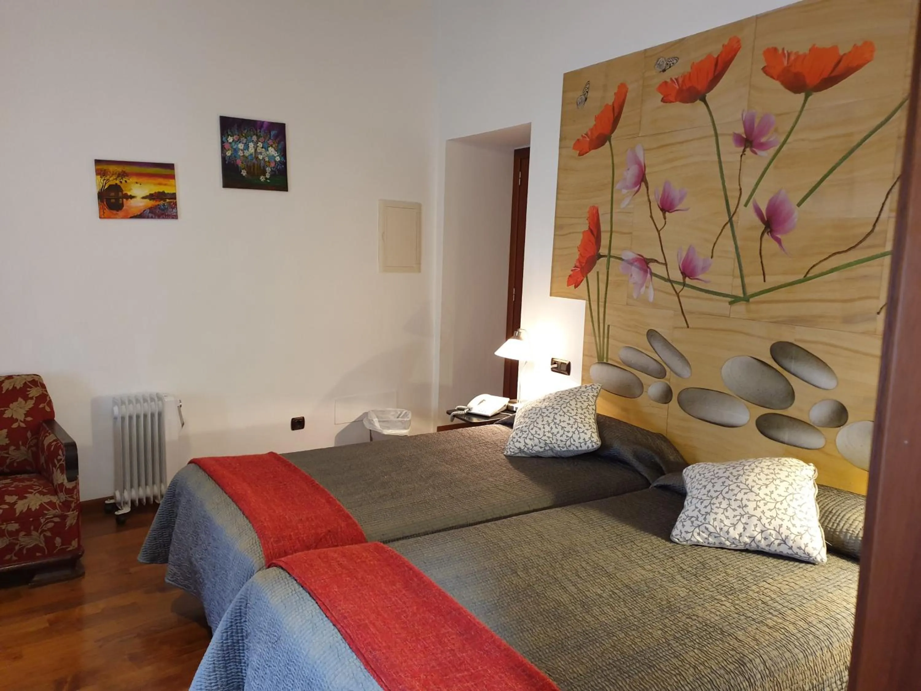 Bed in Hotel Segles - Turismo de Interior