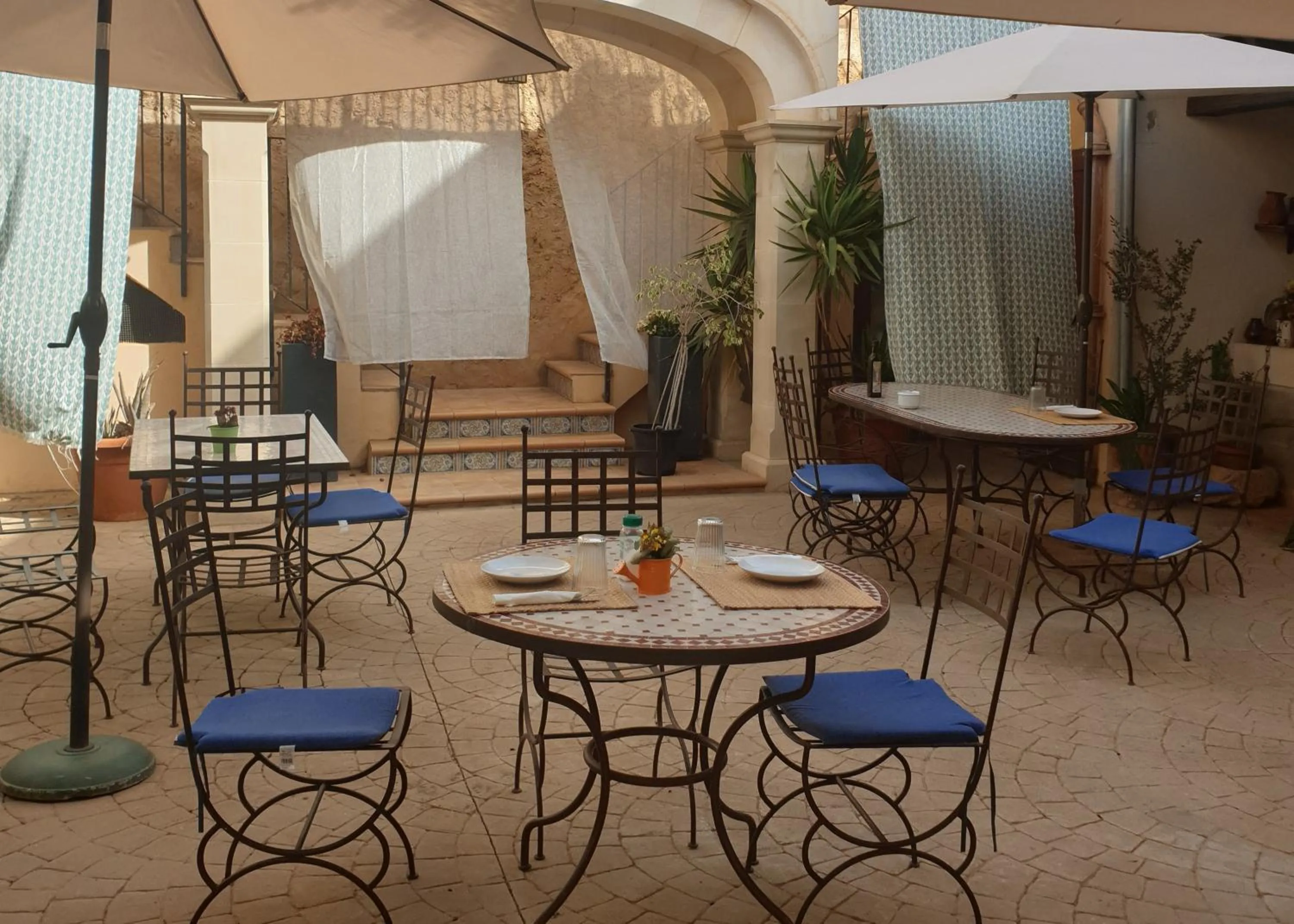 Patio in Hotel Segles - Turismo de Interior