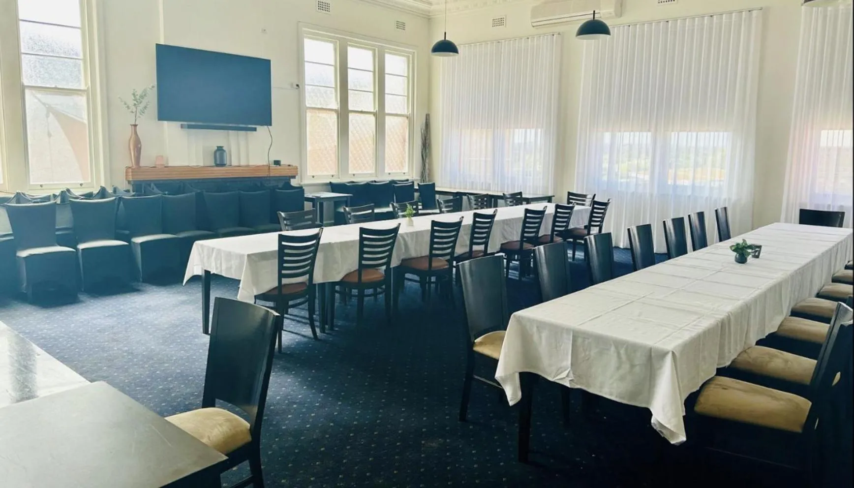 Ararat Hotel