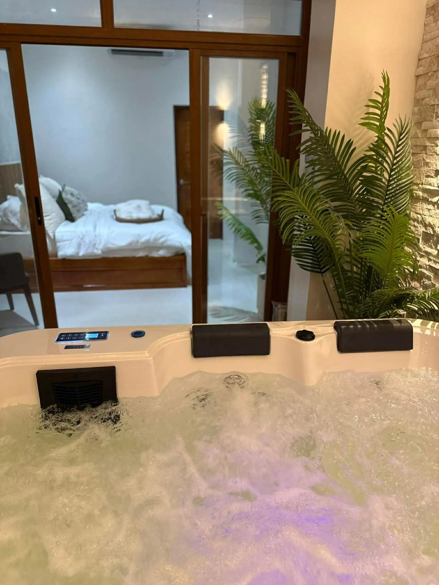 Hot Tub, Bed in Palms La Union Beachfront Suites