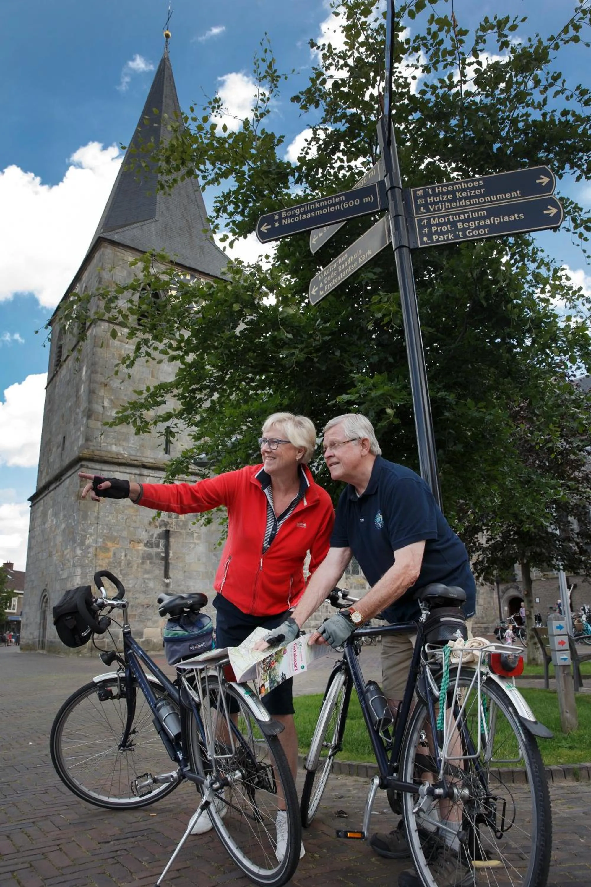 People in Hotel De Schout