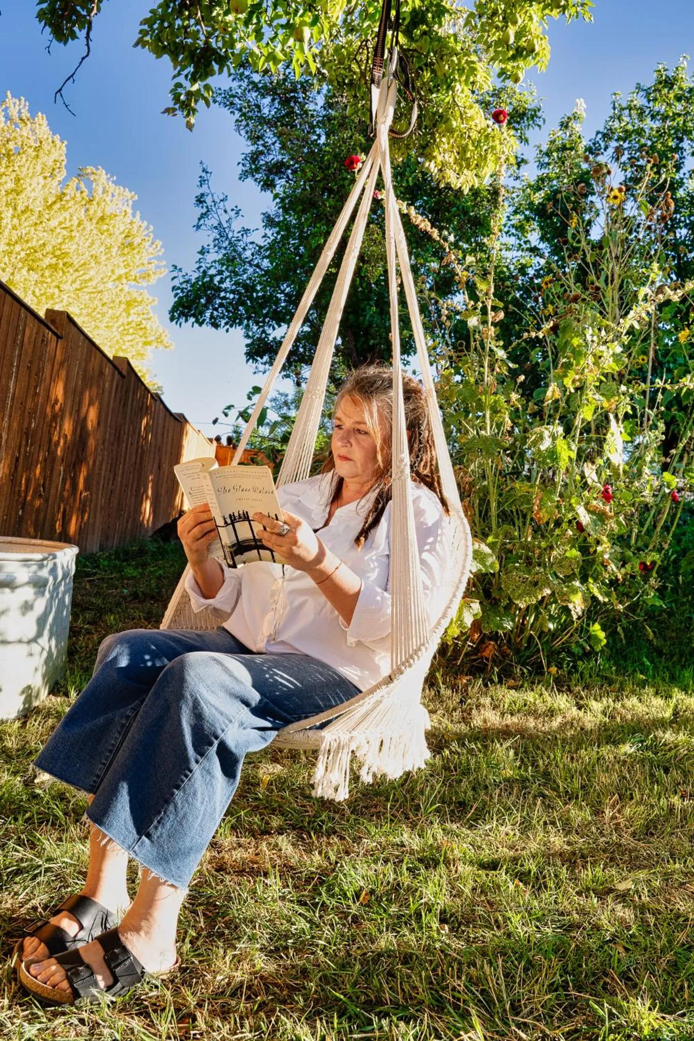 Garden view in The Loubird Inn