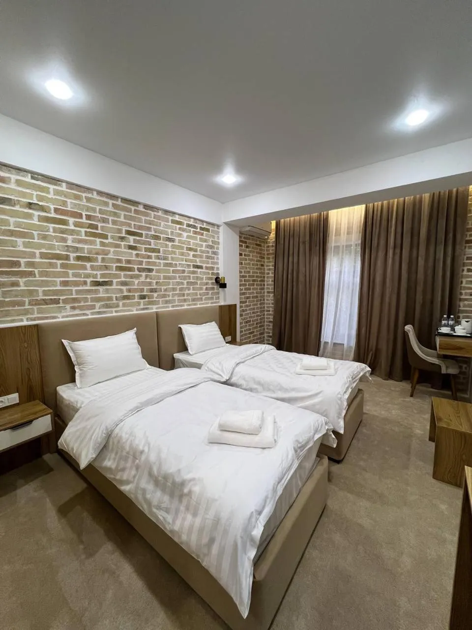 Photo of the whole room, Bed in Shahristan Art Boutique Hotel