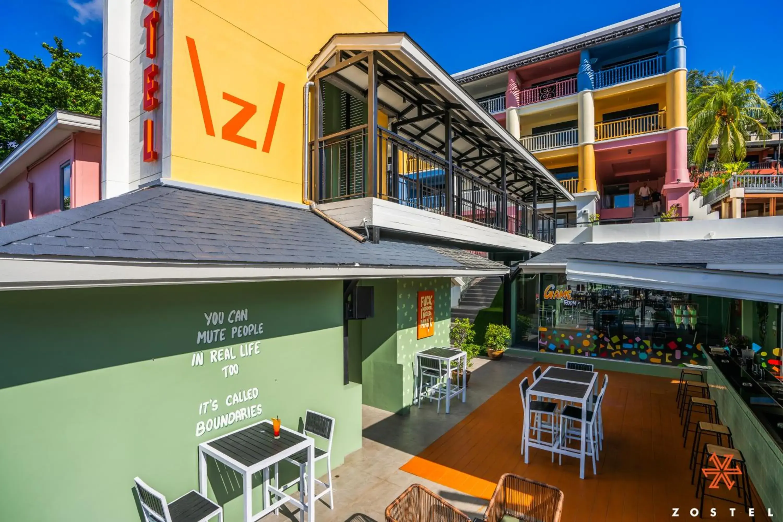 Lounge or bar in Zostel Phuket Lounge or bar in Zostel Phuket