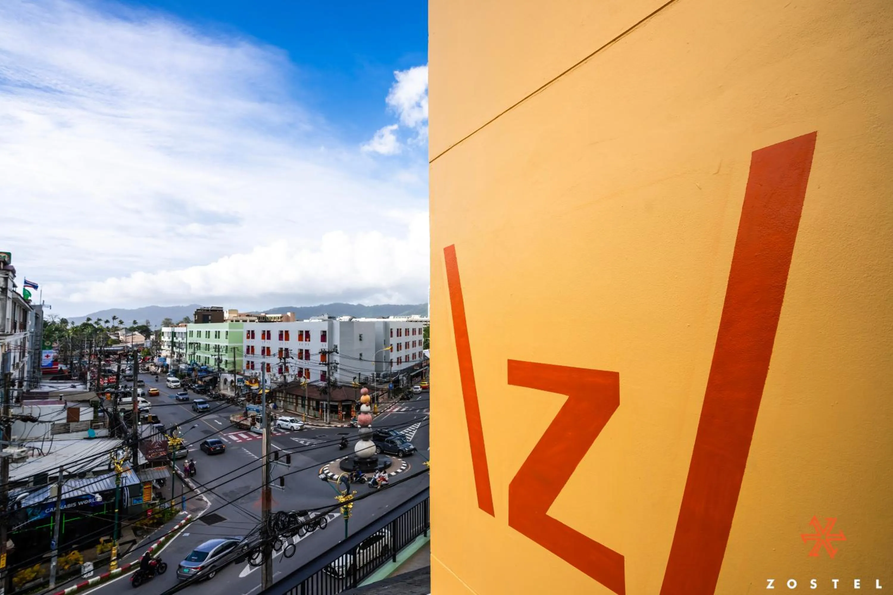 Lounge or bar in Zostel Phuket