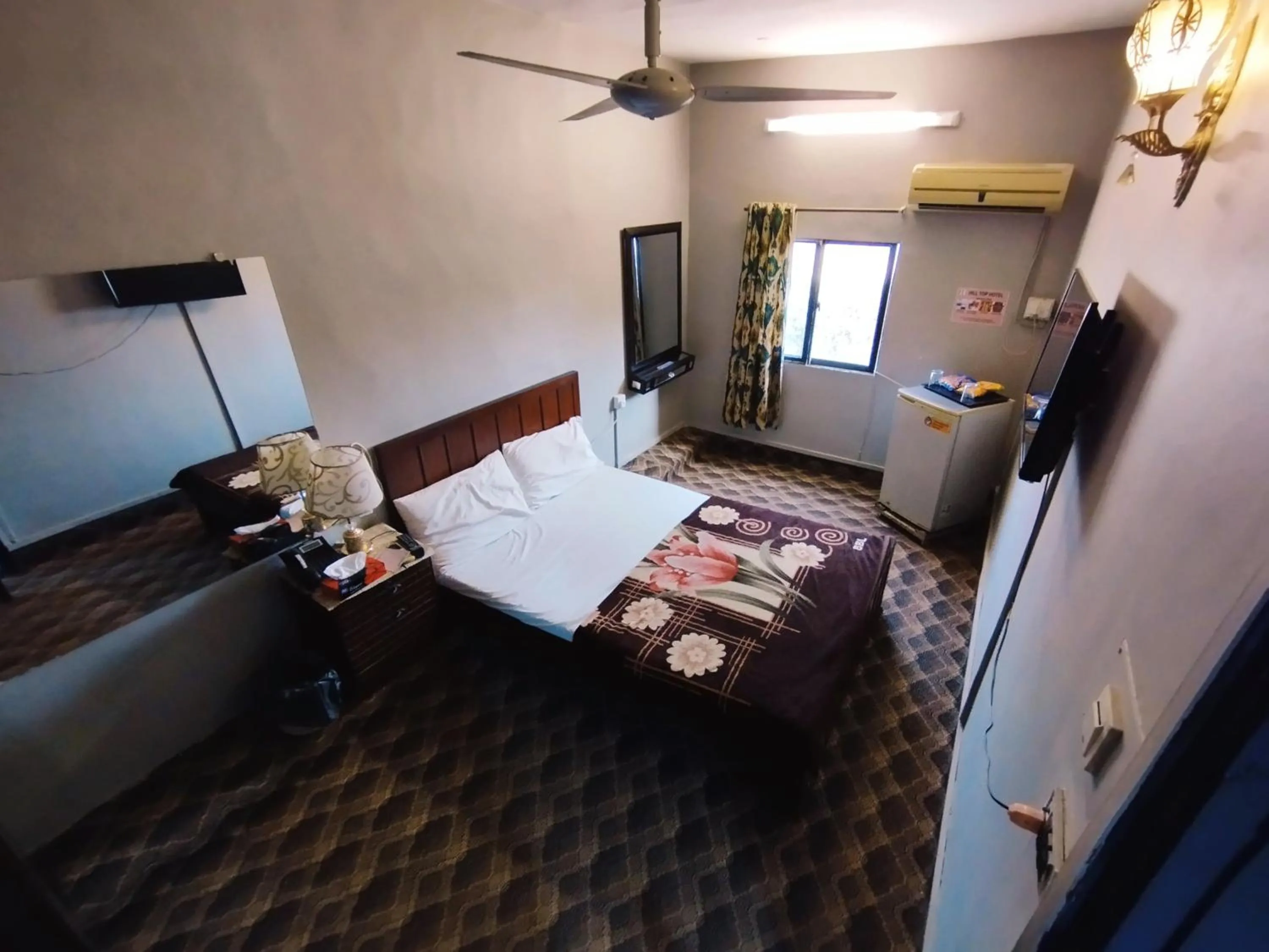 HillTop Hotel