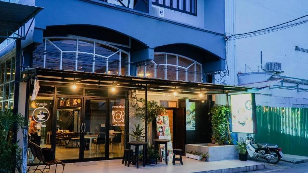 Property building in Nara Hostel Don Mueang