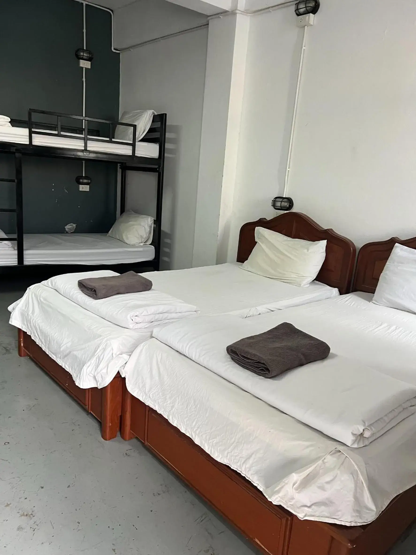 Family Suite in Nara Hostel Don Mueang Family Suite in Nara Hostel Don Mueang