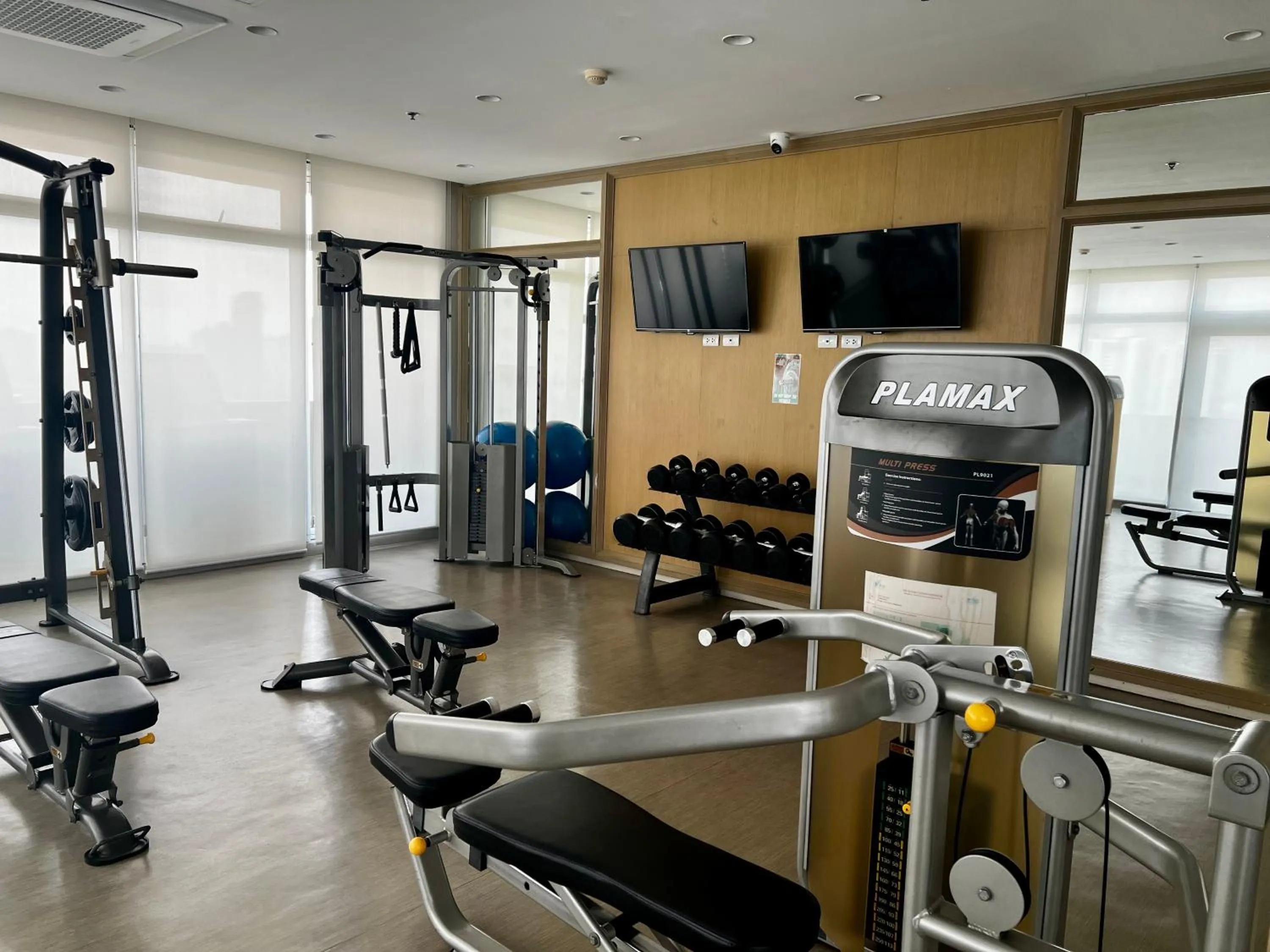 Vista Shaw Residences