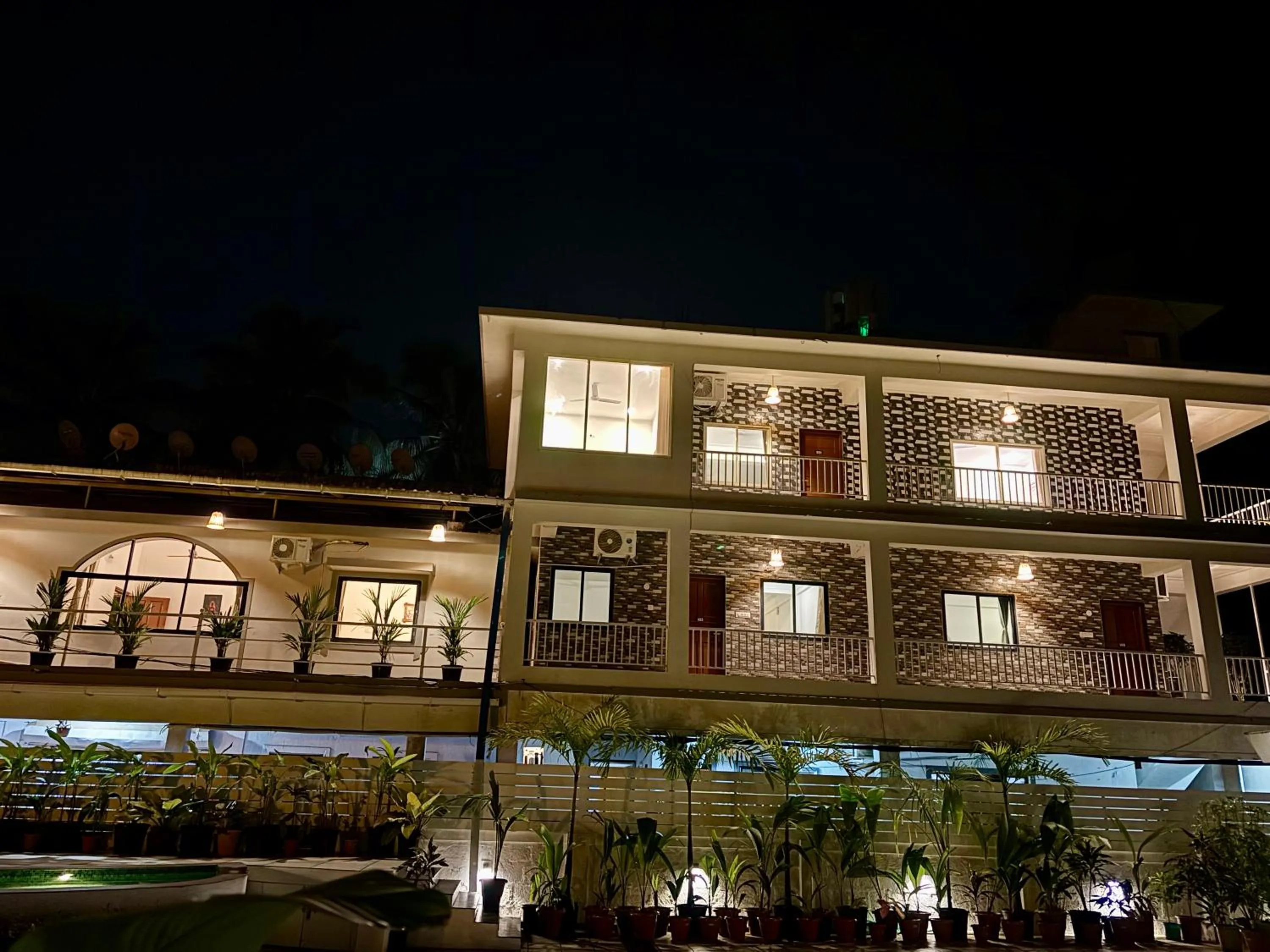 Zuna Stayz Morjim Goa