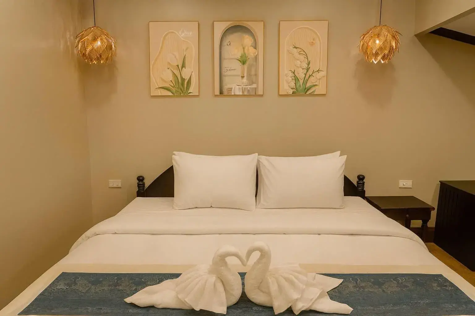 Double Room with Mountain View in Villa Khili Phousi Double Room with Mountain View in Villa Khili Phousi