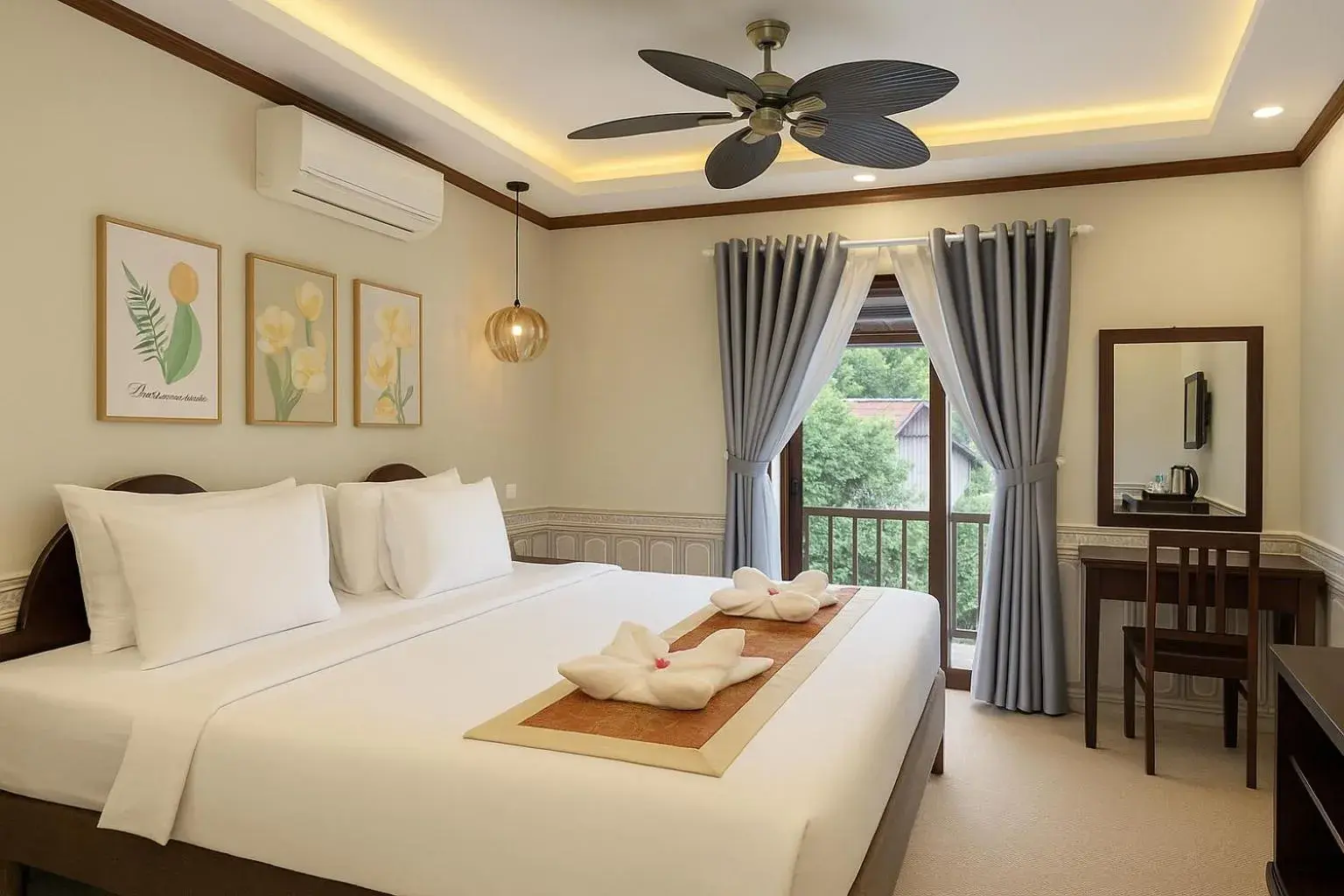 King Room with Lake View in Villa Khili Phousi King Room with Lake View in Villa Khili Phousi